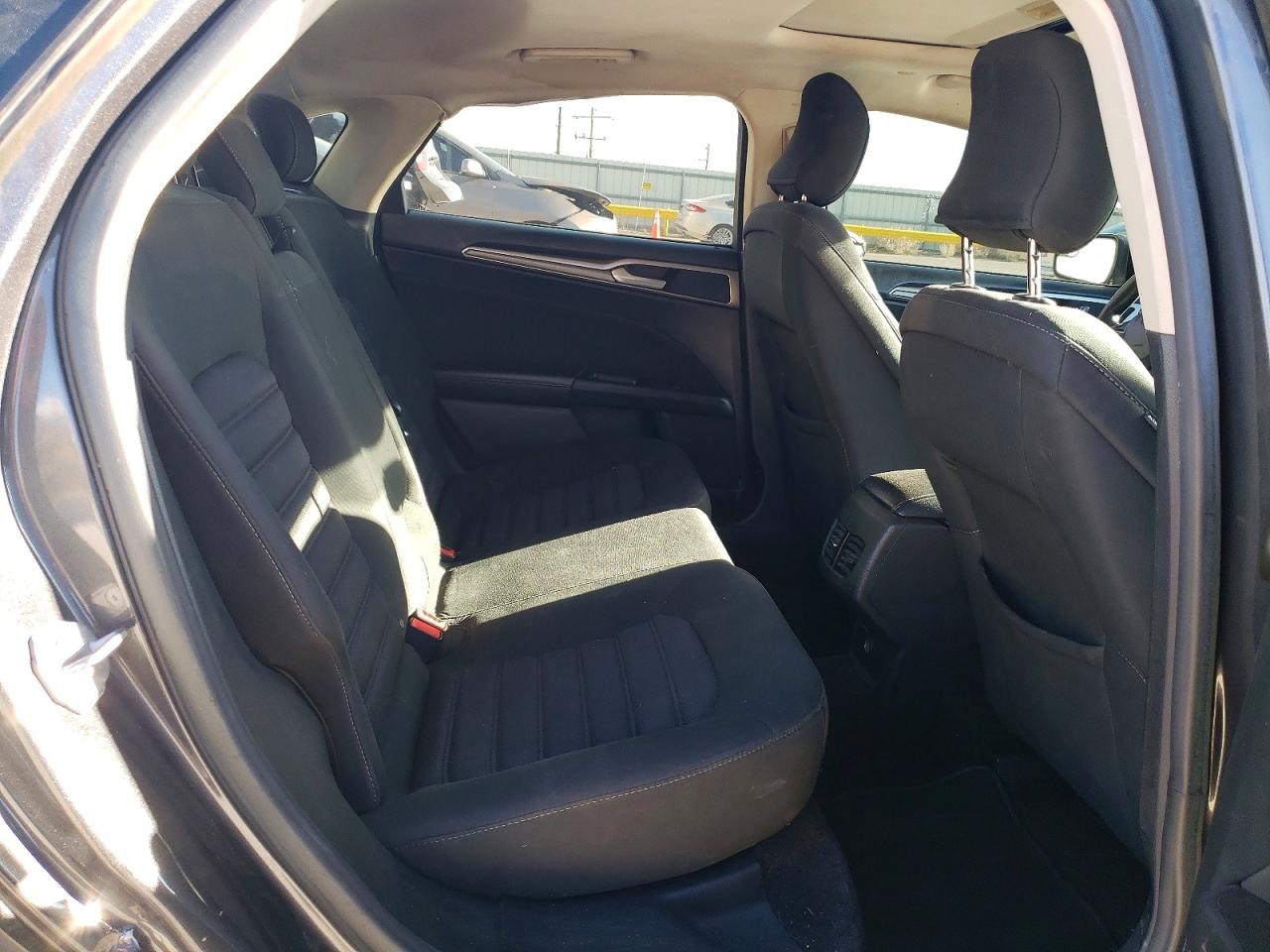 2017 FORD FUSION SE HYBRID photo 10