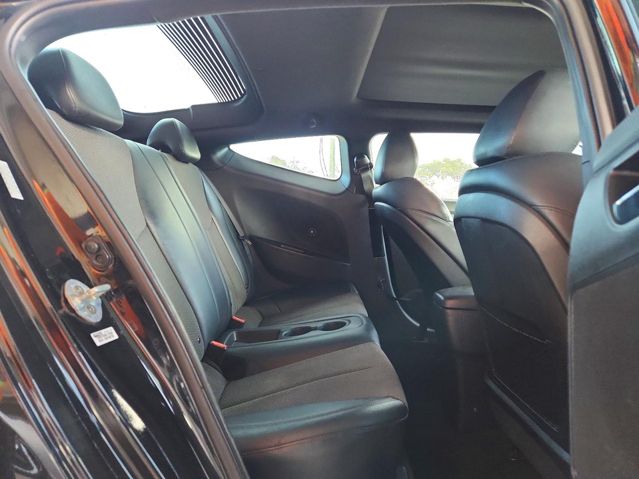 2016 HYUNDAI VELOSTER BASE photo 10