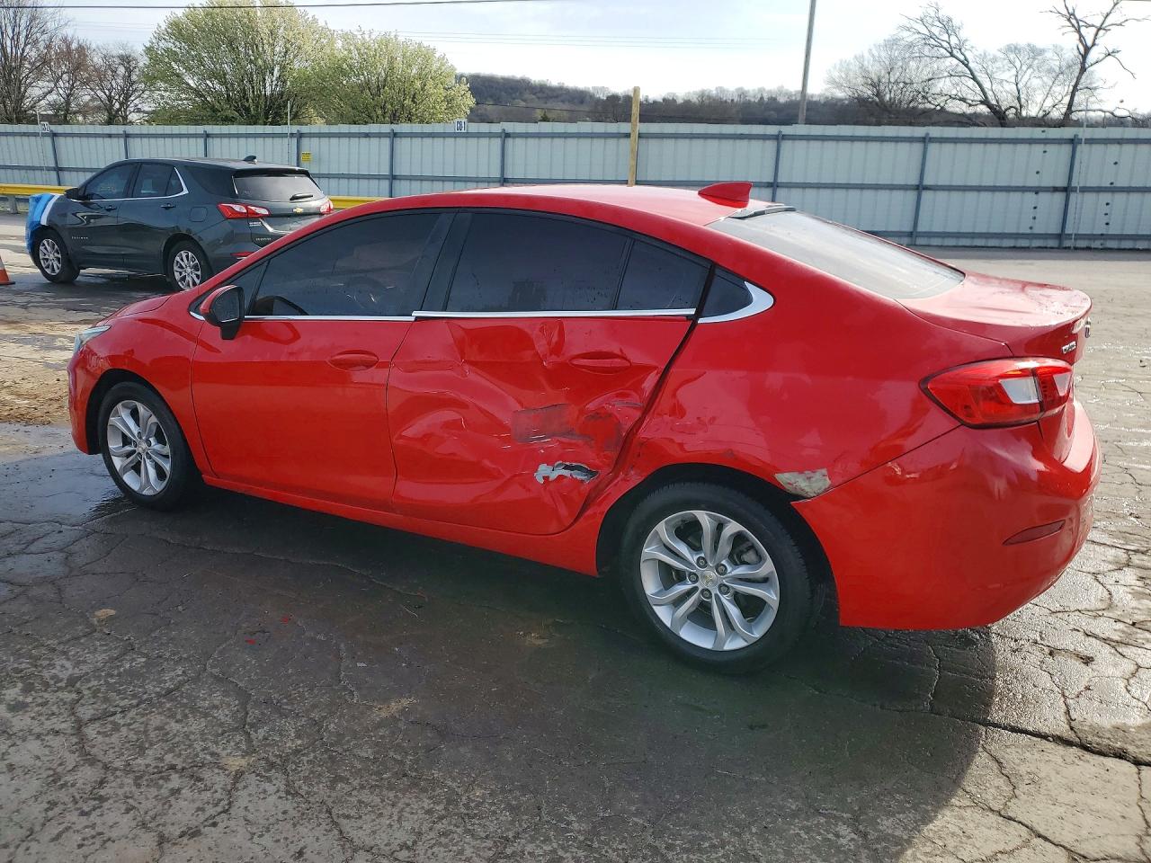 2019 CHEVROLET CRUZE LT photo 3
