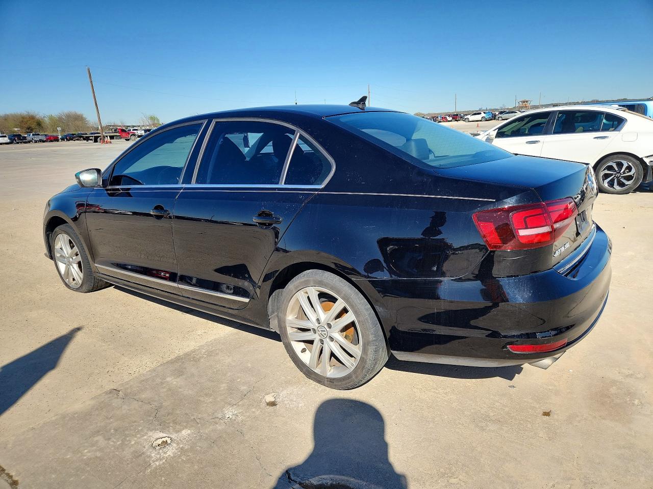 2017 VOLKSWAGEN JETTA SEL photo 2