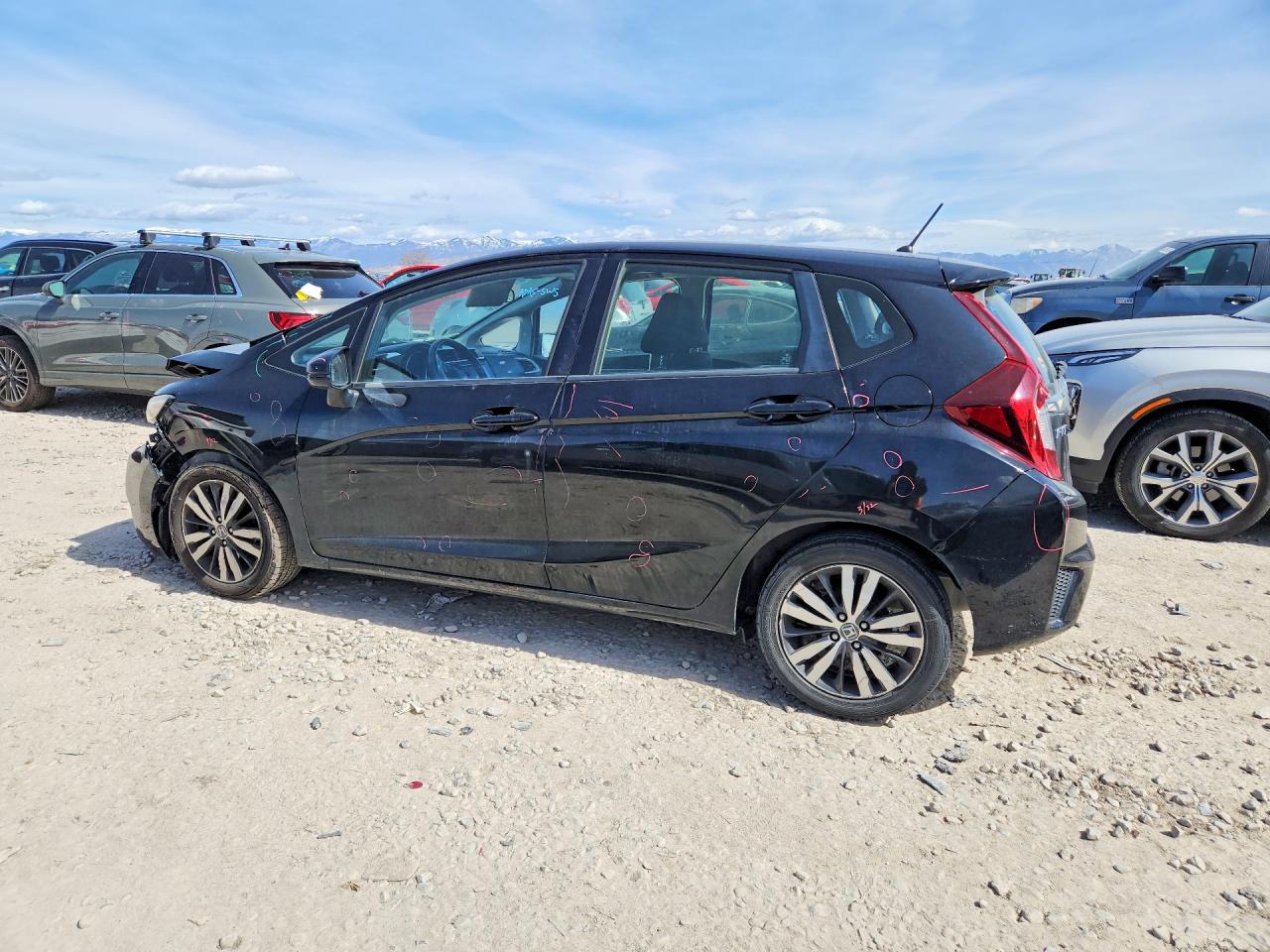 2016 HONDA FIT EX photo 2