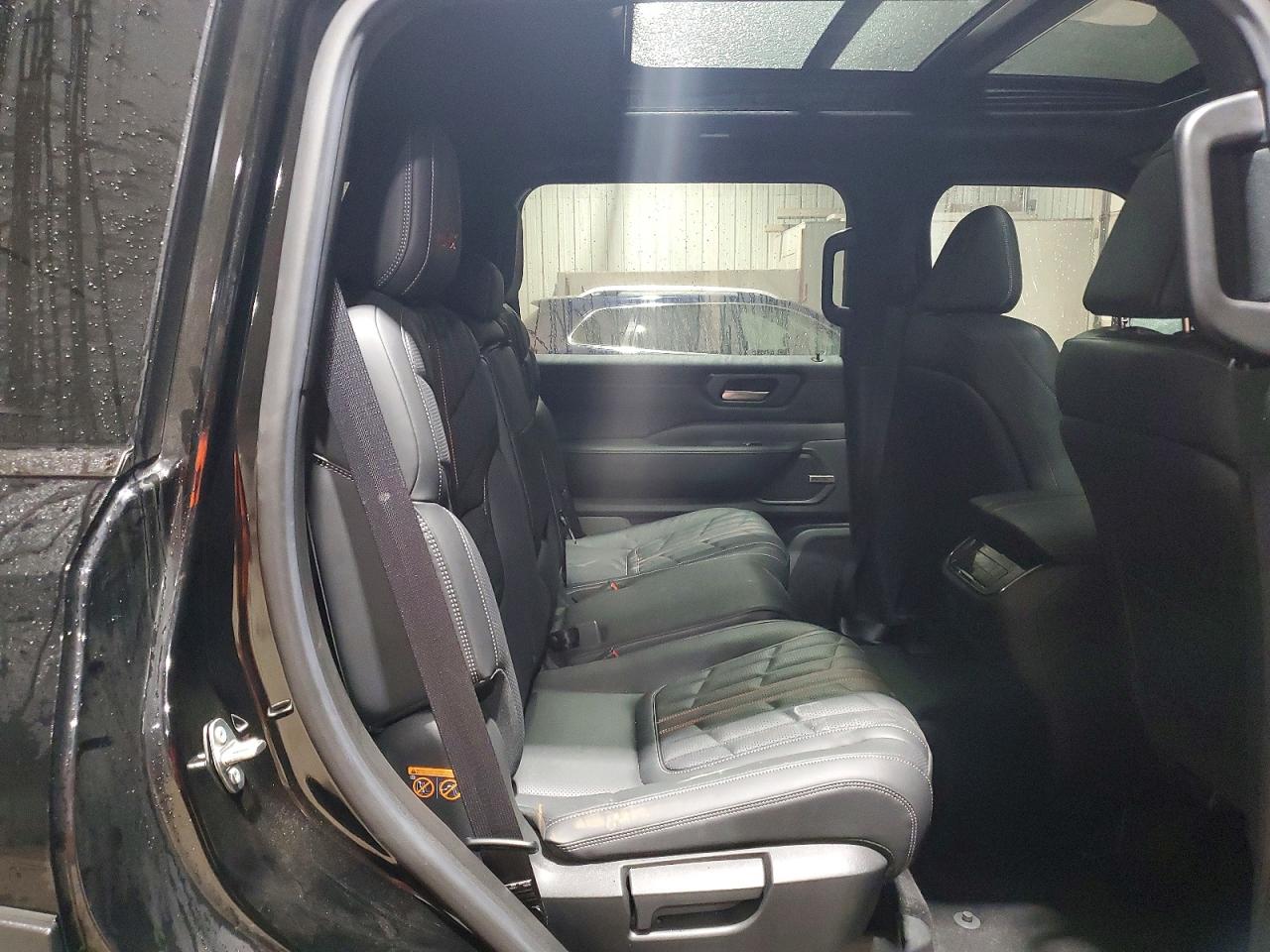 2025 NISSAN ARMADA PRO-4X photo 31