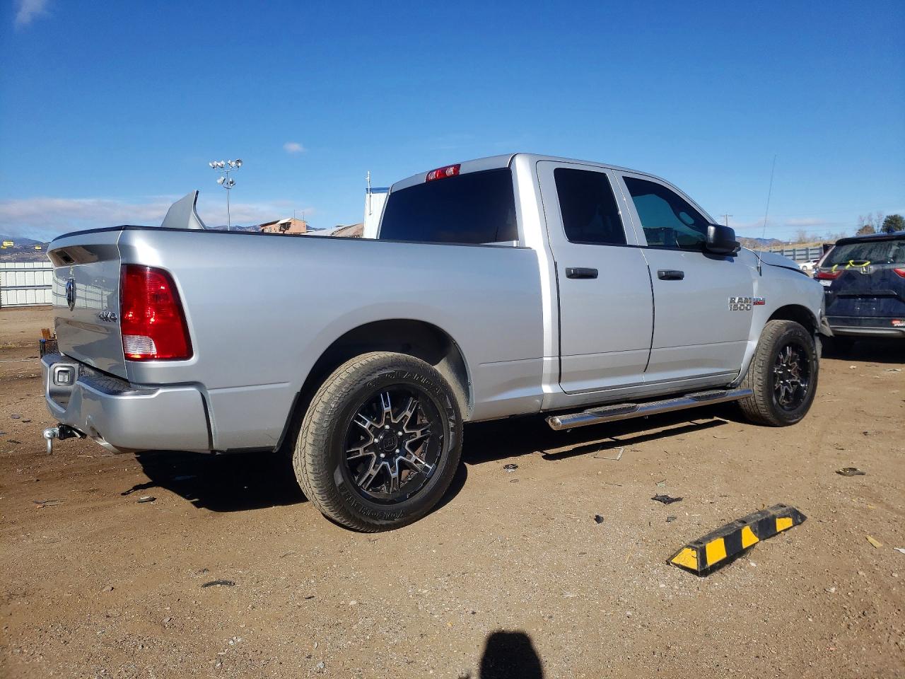 2016 RAM 1500 ST photo 3