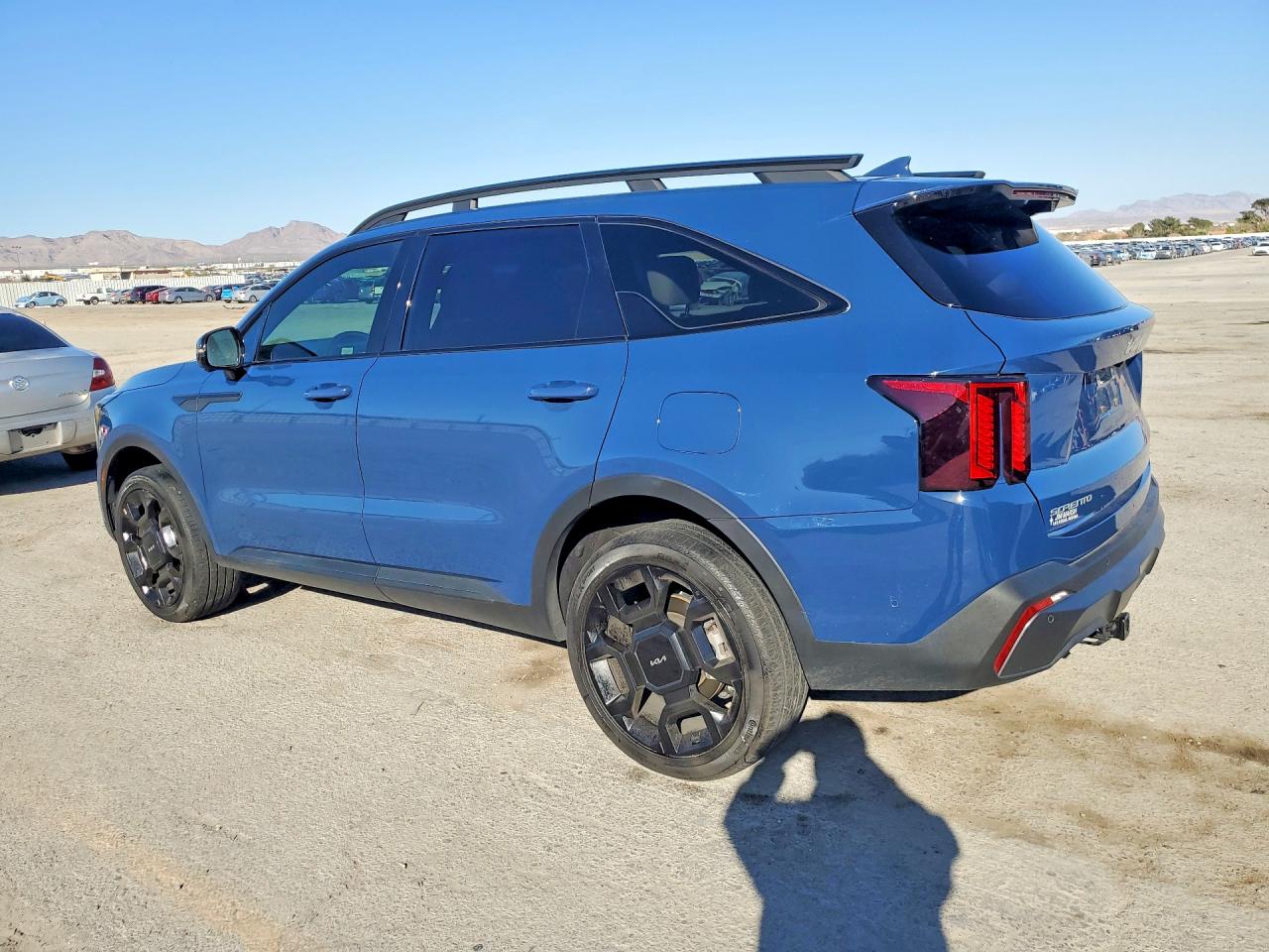 2024 KIA SORENTO X-LINE SX PRESTIGE photo 3