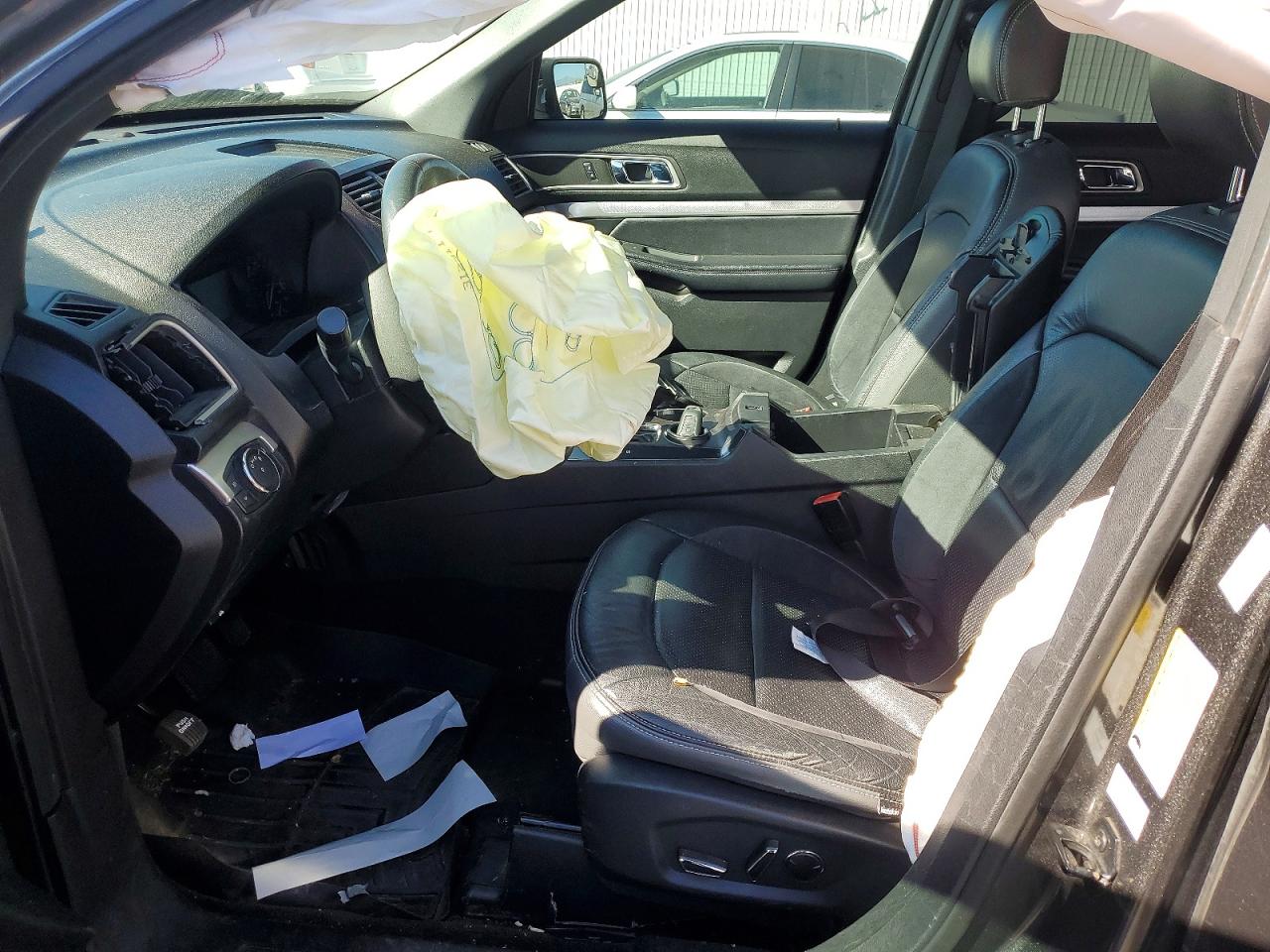 2017 FORD EXPLORER XLT photo 13