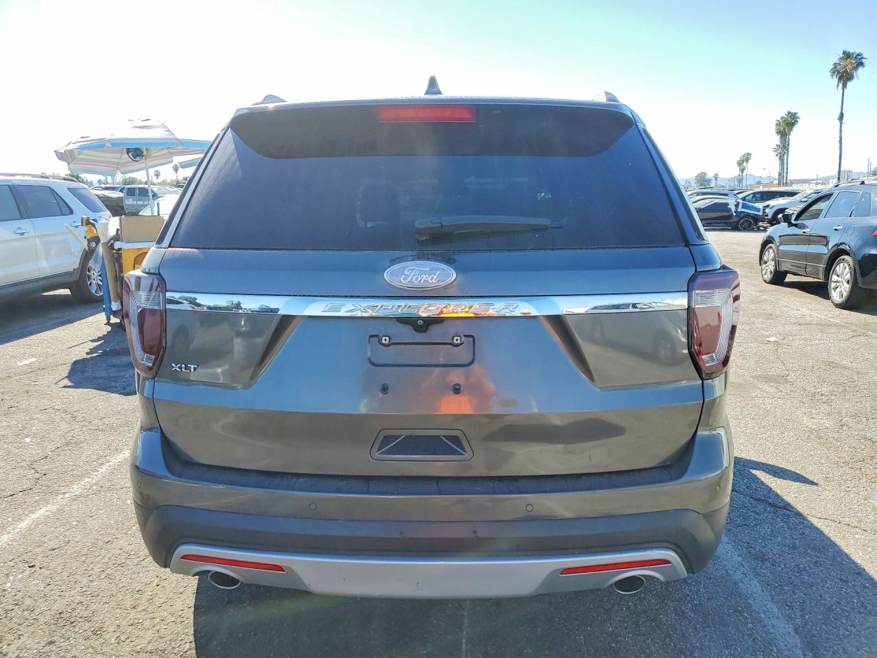 2017 FORD EXPLORER XLT photo 11