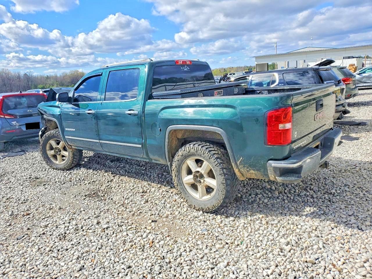 2014 GMC SIERRA photo 2
