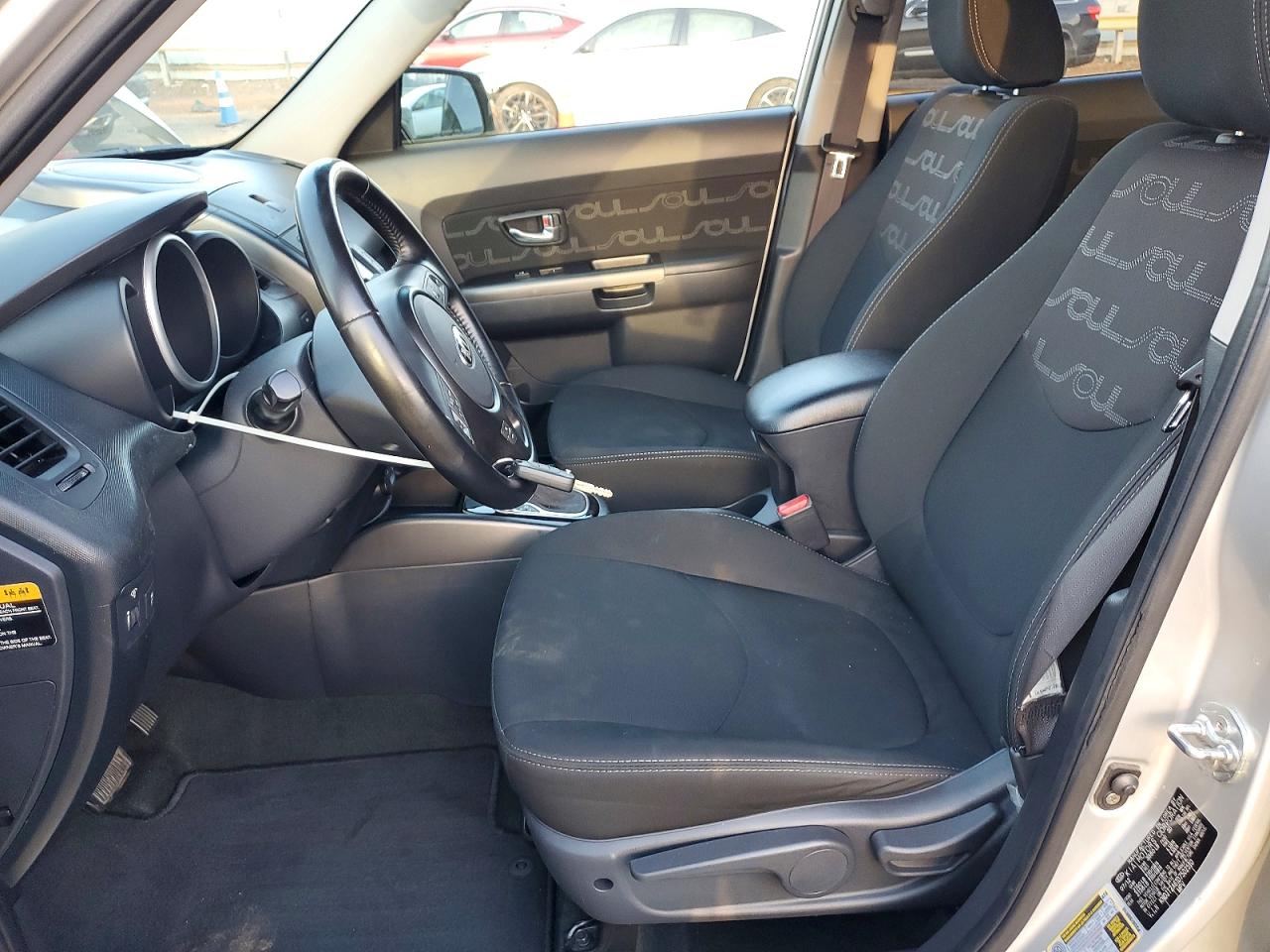2013 KIA SOUL + photo 7