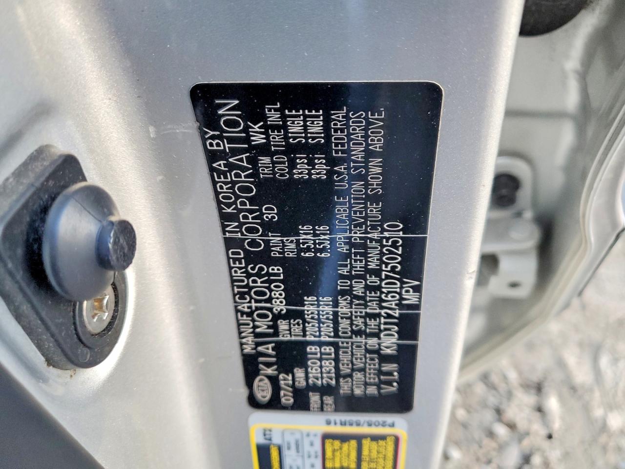 2013 KIA SOUL + photo 12