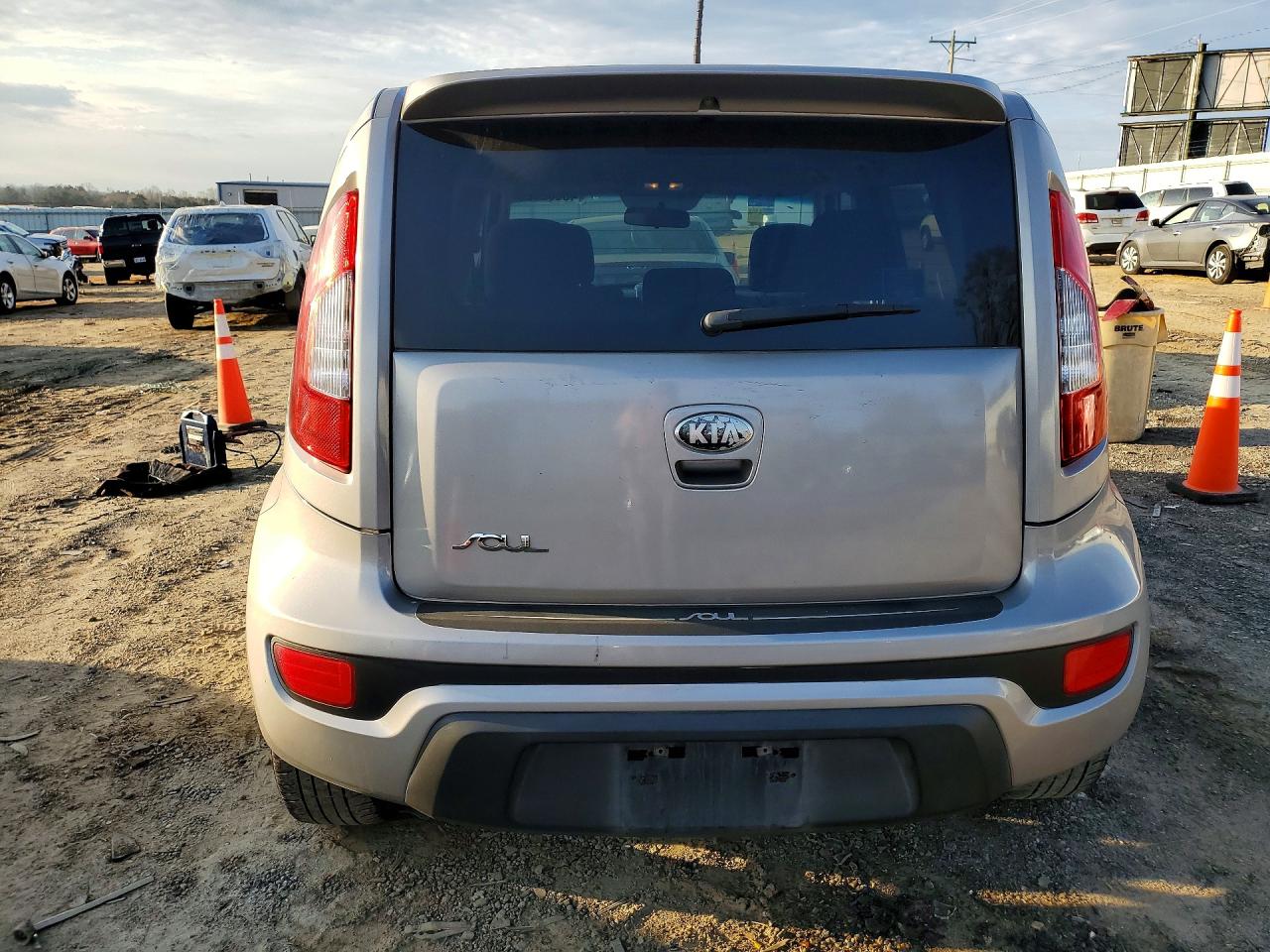 2013 KIA SOUL + photo 6