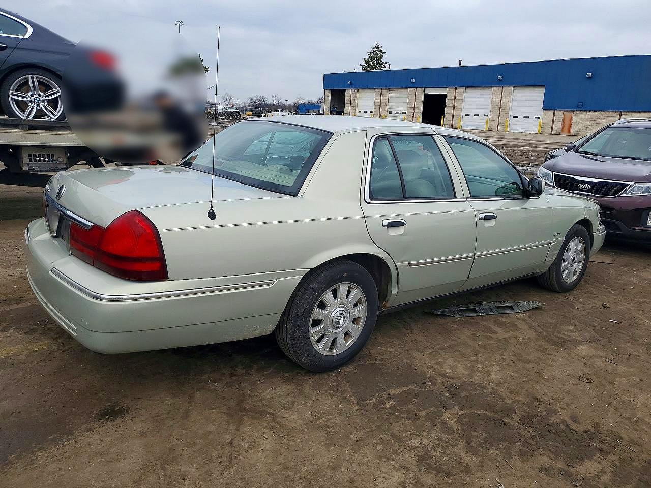 2005 MERCURY GRAND MARQUIS LS photo 3