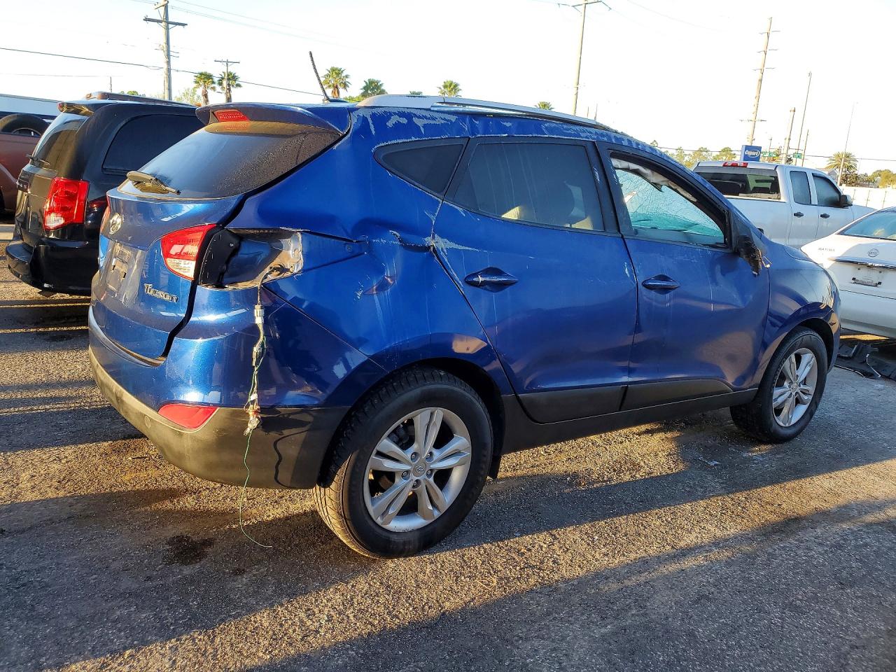 2013 HYUNDAI TUCSON GLS photo 3