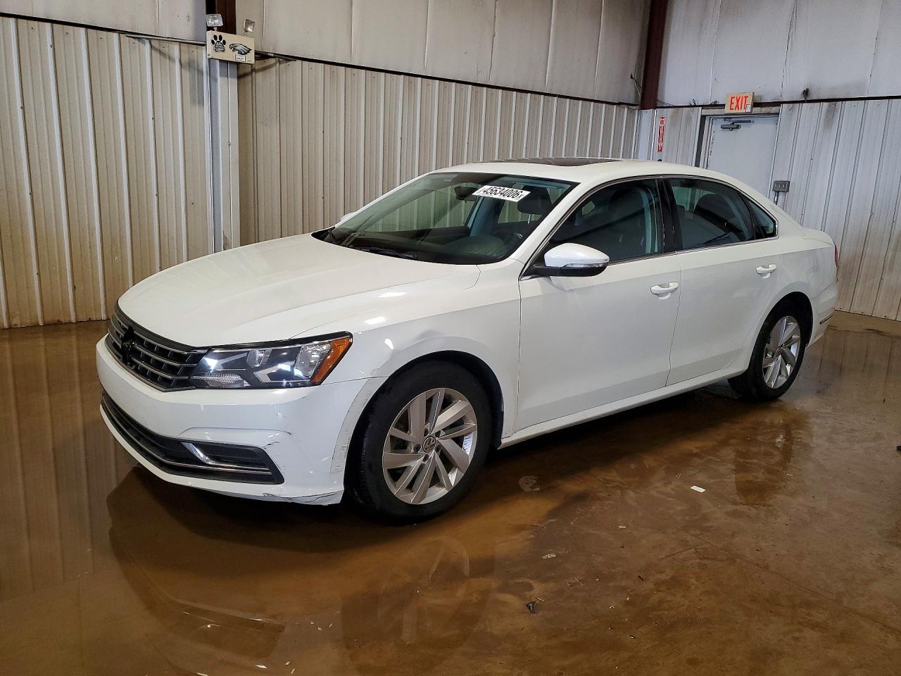 2018 VOLKSWAGEN PASSAT