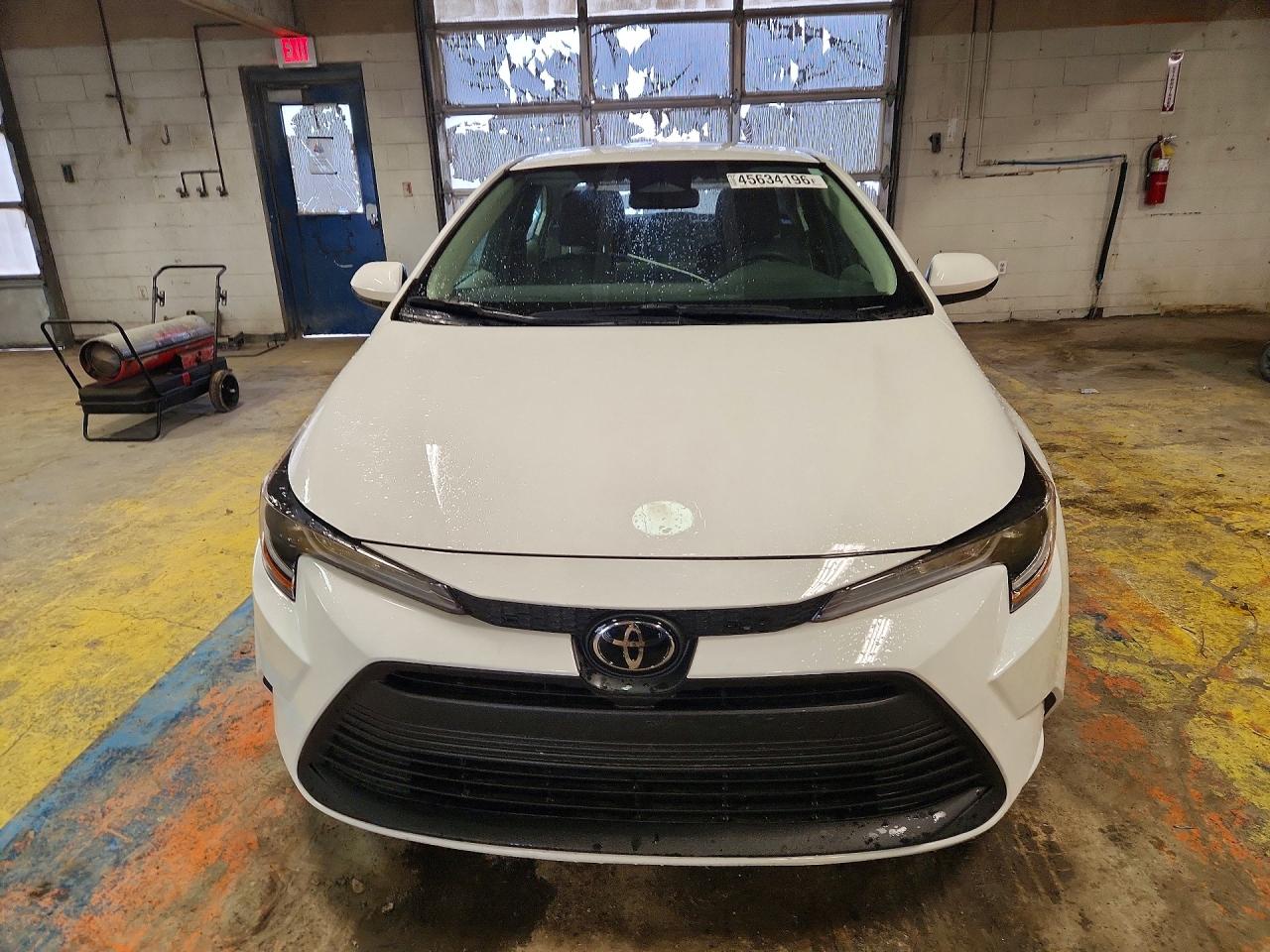 2024 TOYOTA COROLLA LE photo 5