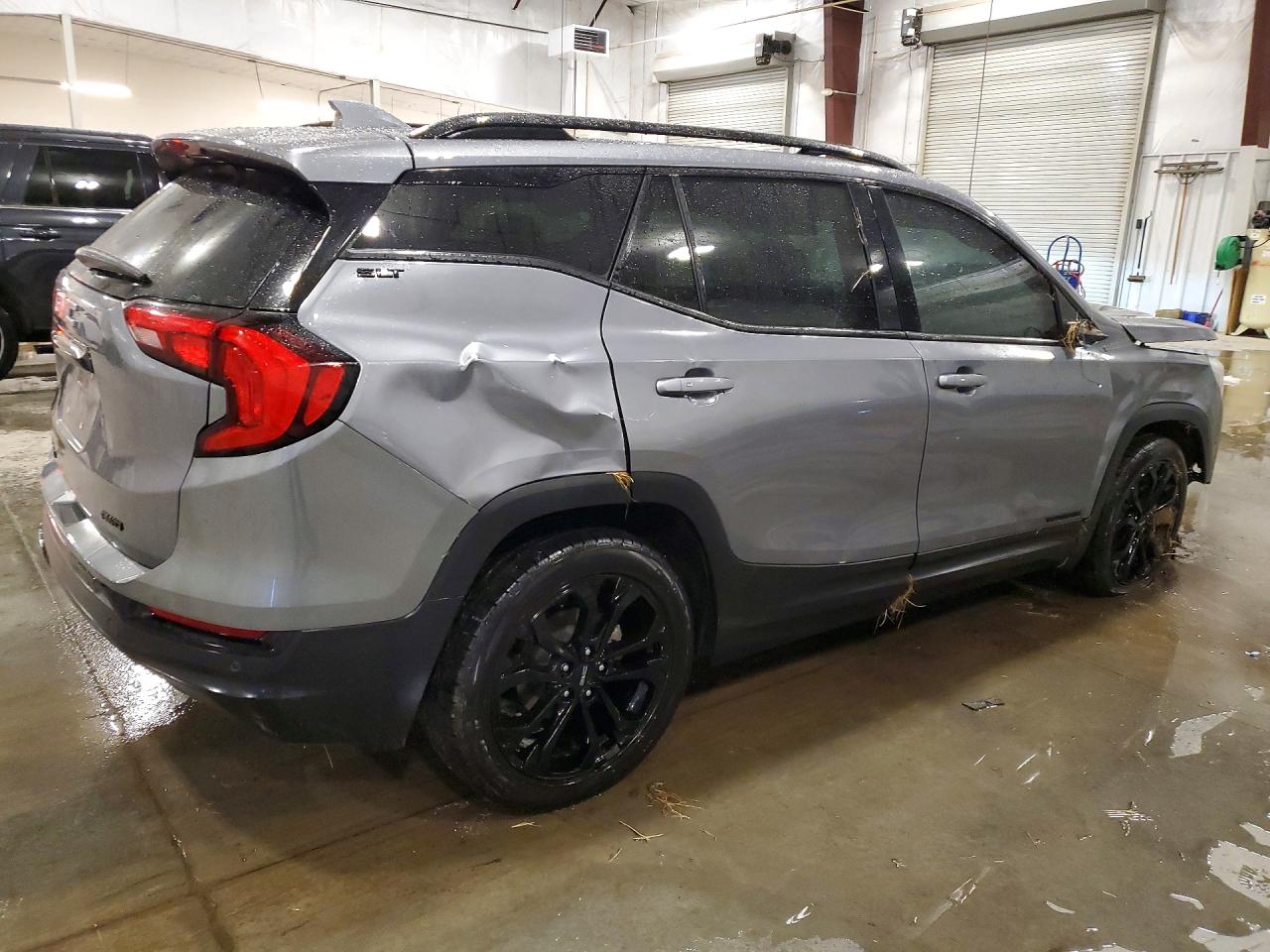 2020 GMC TERRAIN SLT photo 3