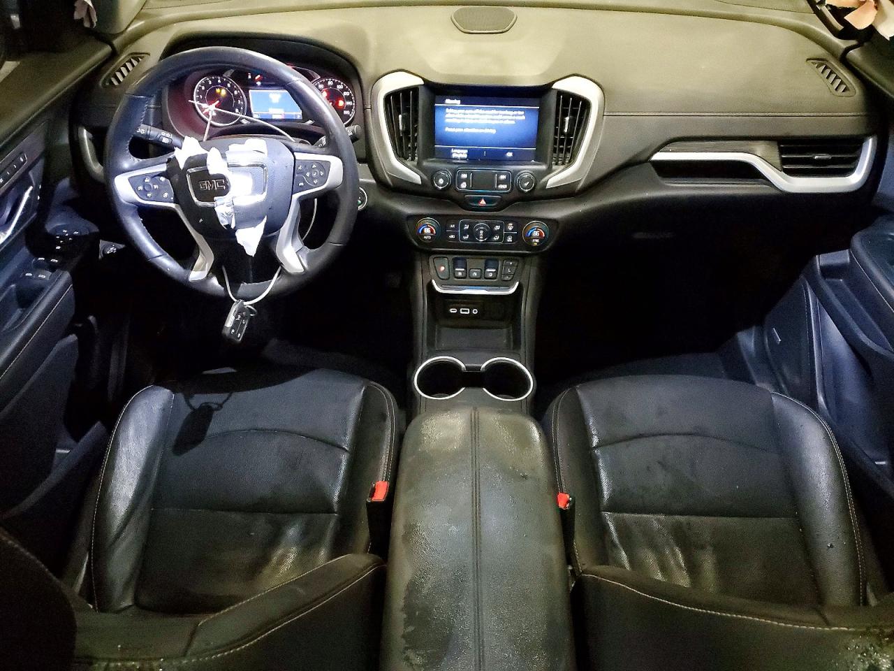 2020 GMC TERRAIN SLT photo 8