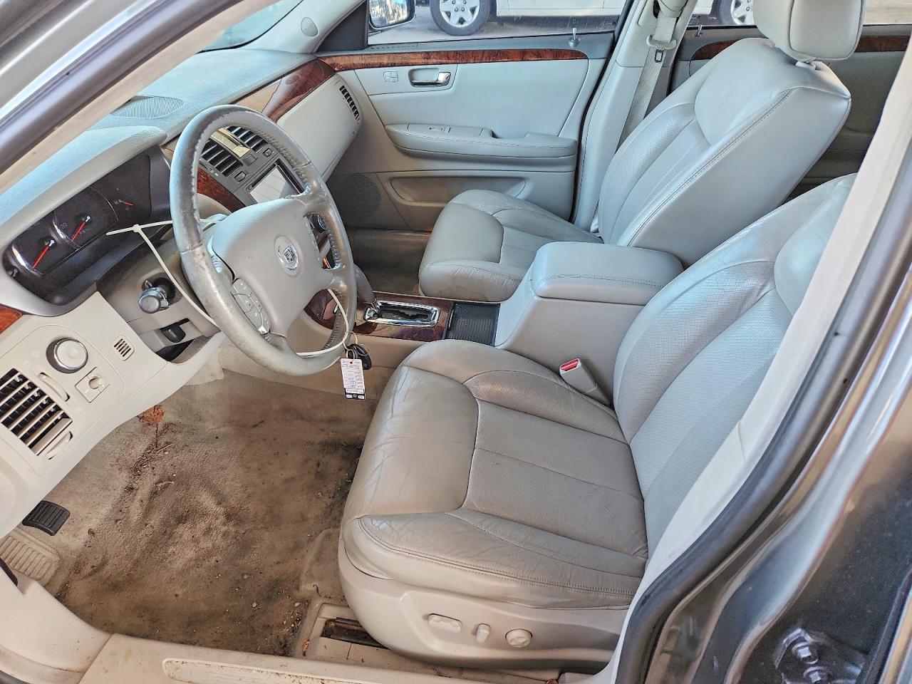 2007 CADILLAC DTS photo 13