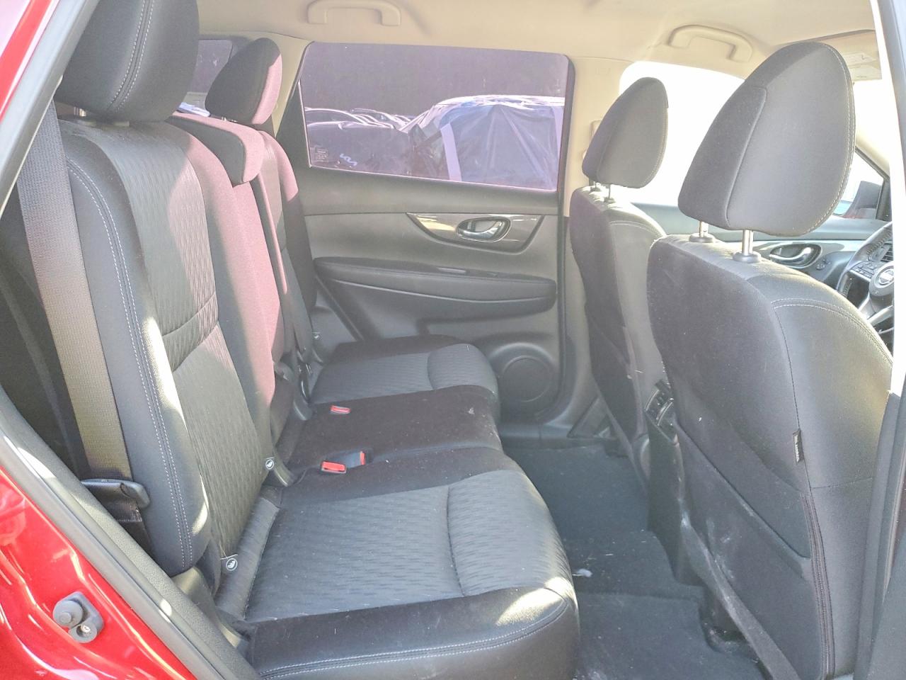 2017 NISSAN ROGUE SV photo 11