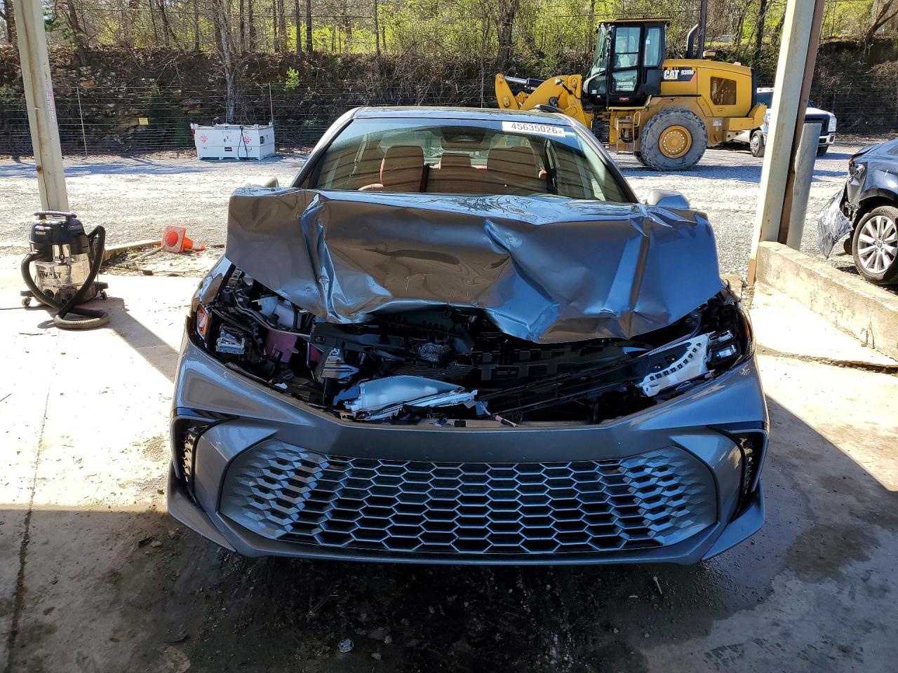 2025 TOYOTA CAMRY XSE photo 13