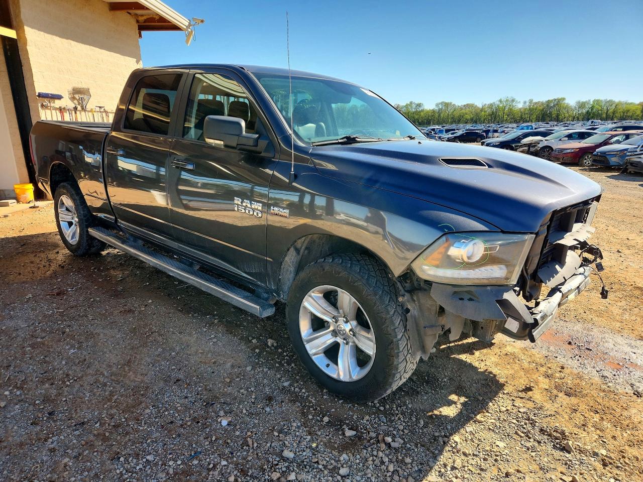 2014 RAM 1500 SPORT photo 4