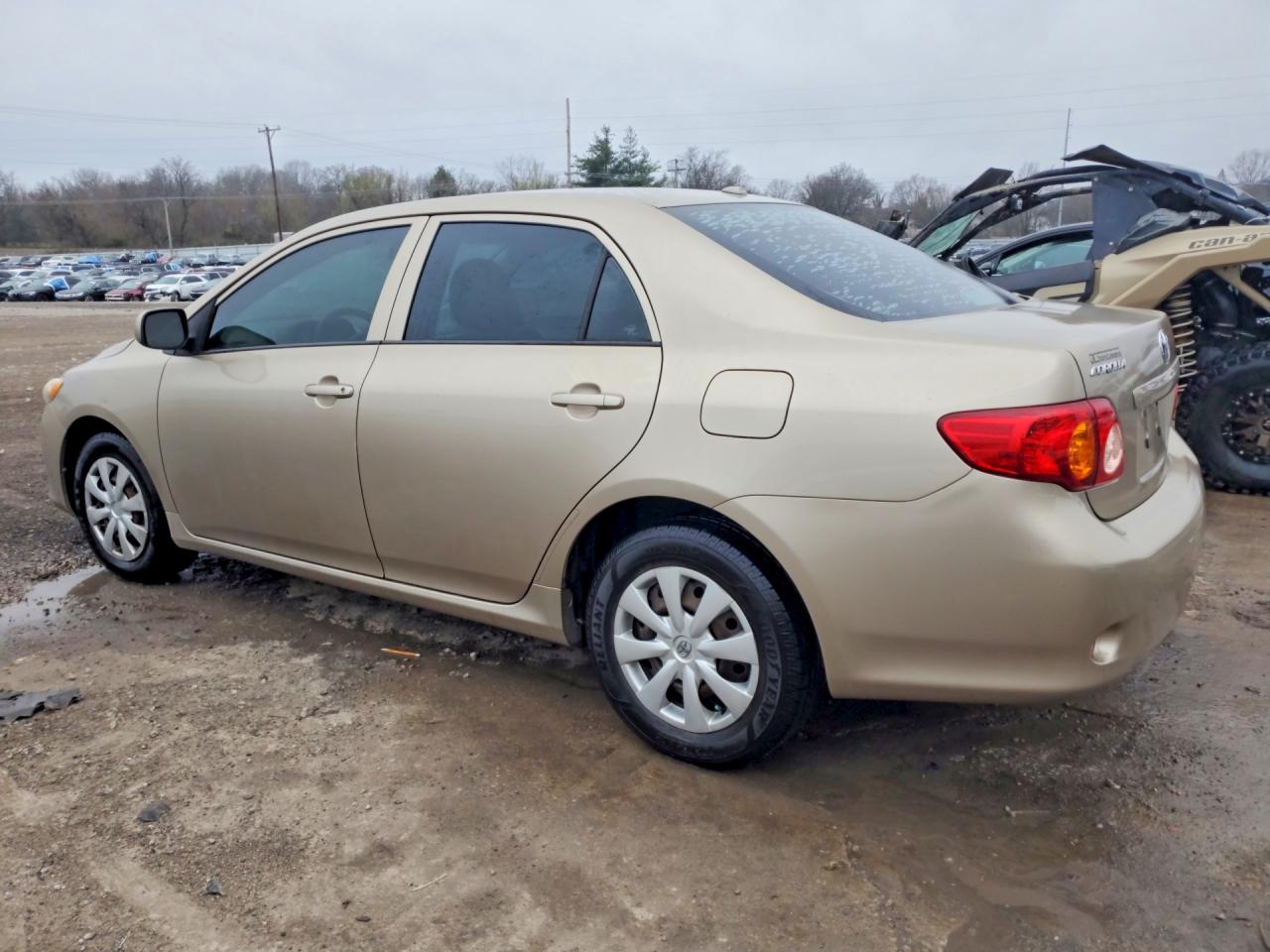 2009 TOYOTA COROLLA LE photo 2