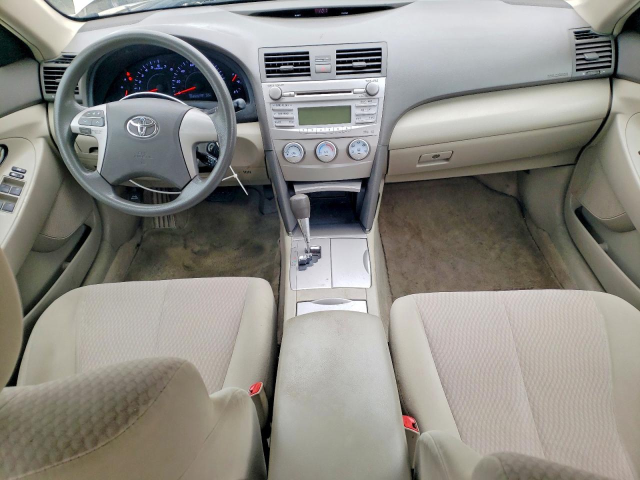 2010 TOYOTA CAMRY BASE photo 8