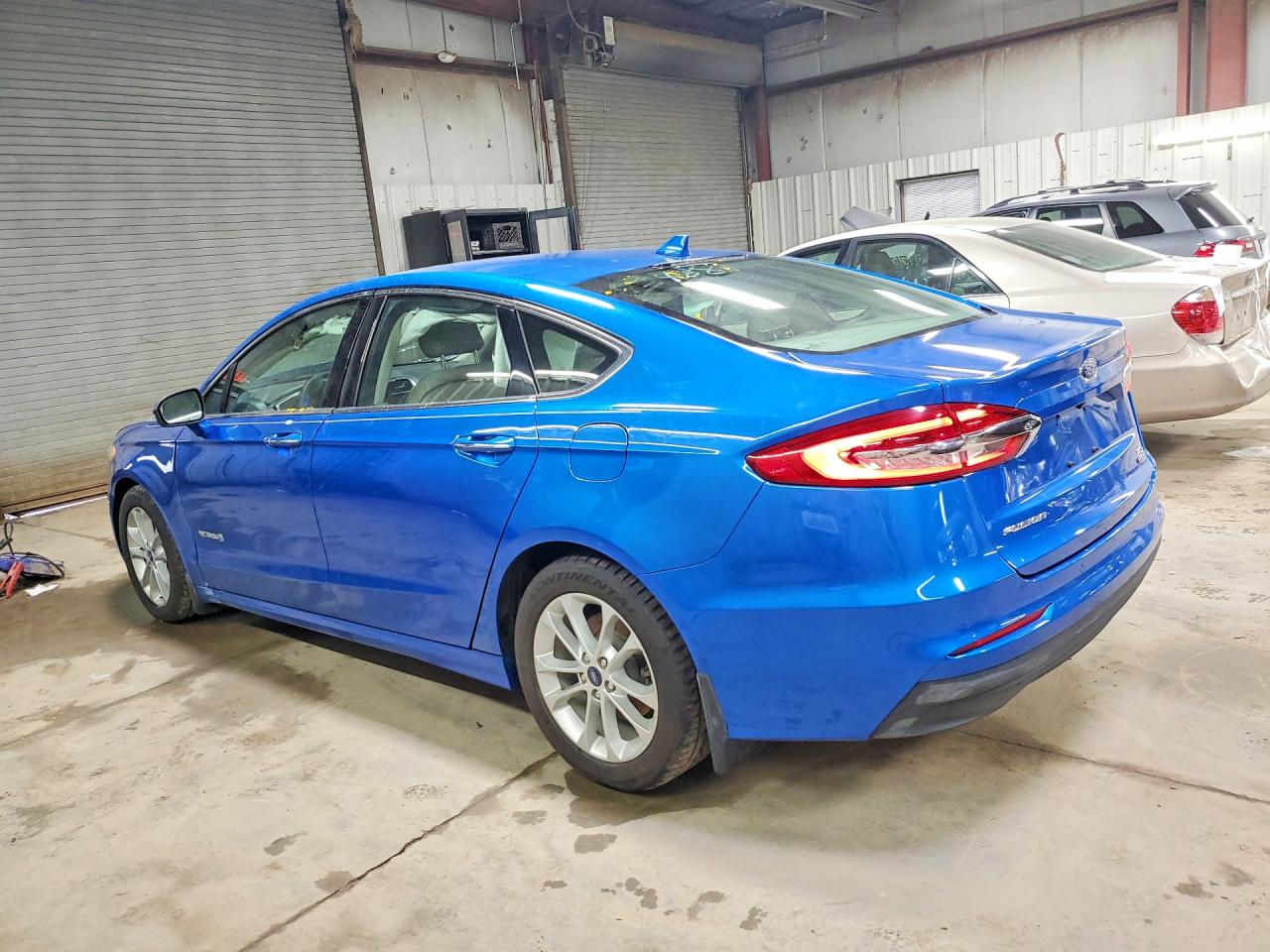 2019 FORD FUSION SEL photo 2