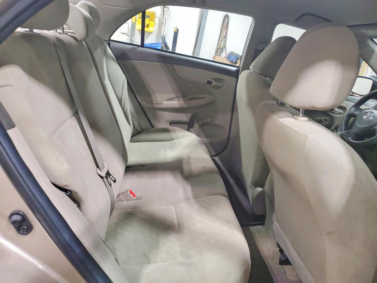 2010 TOYOTA COROLLA BASE photo 10
