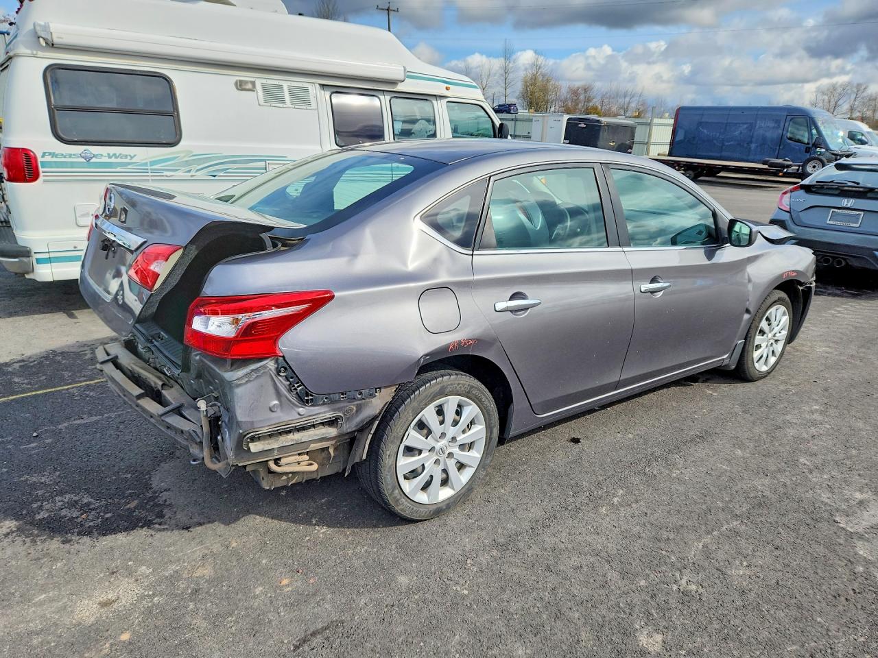 2017 NISSAN SENTRA S photo 3