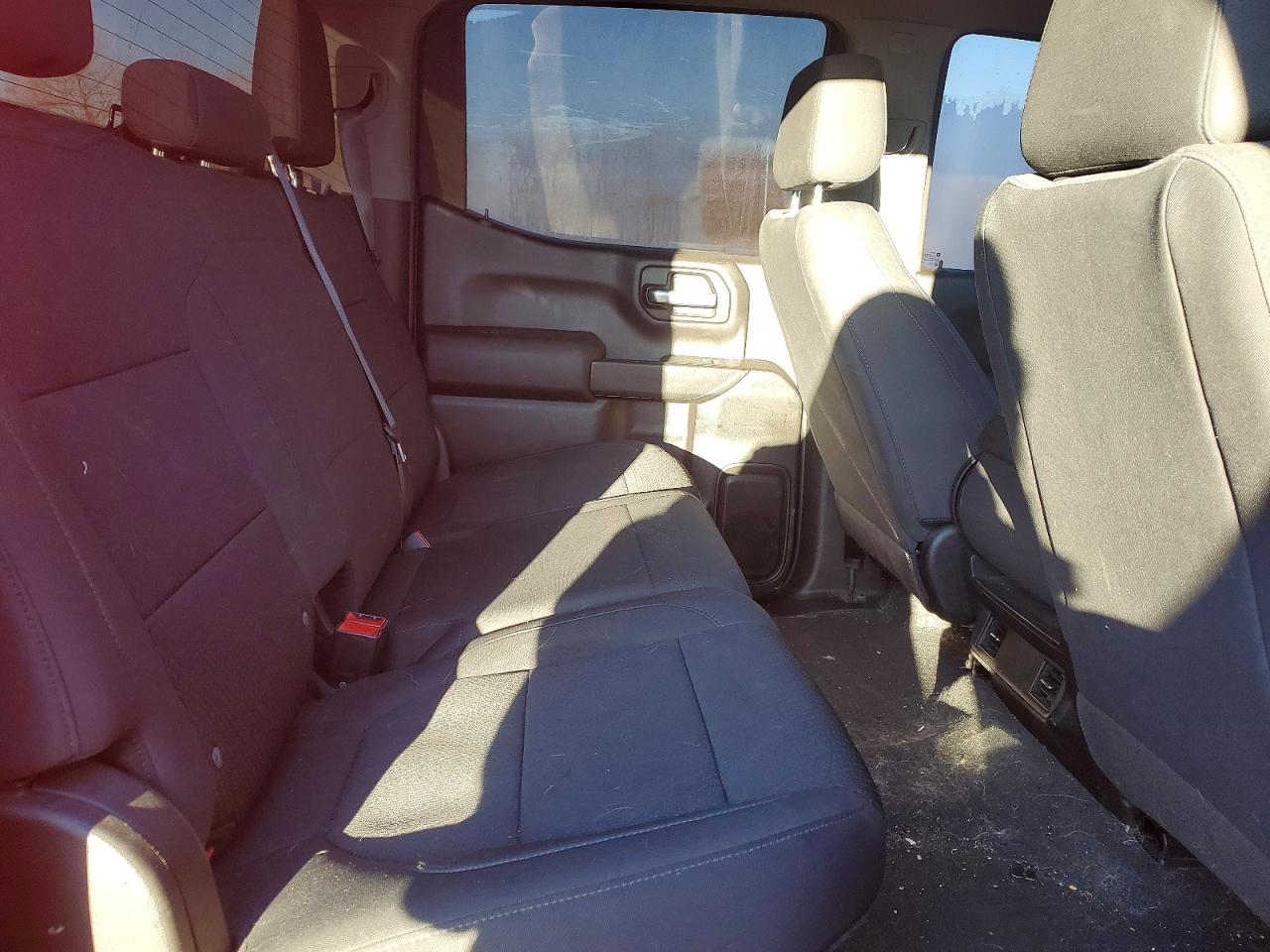 2021 CHEVROLET SILVERADO K1500 CUSTOM photo 19