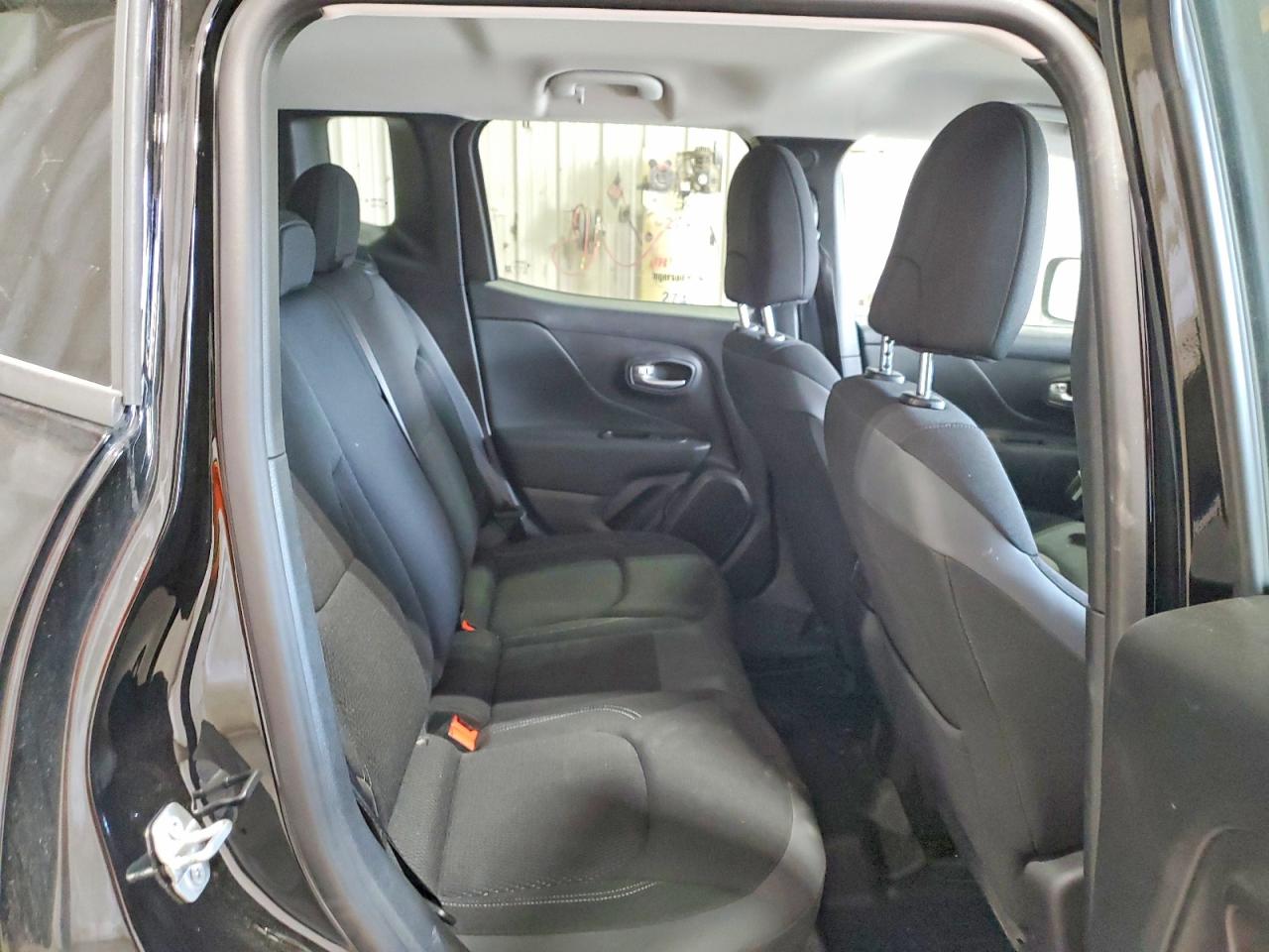2023 JEEP RENEGADE LATITUDE photo 21