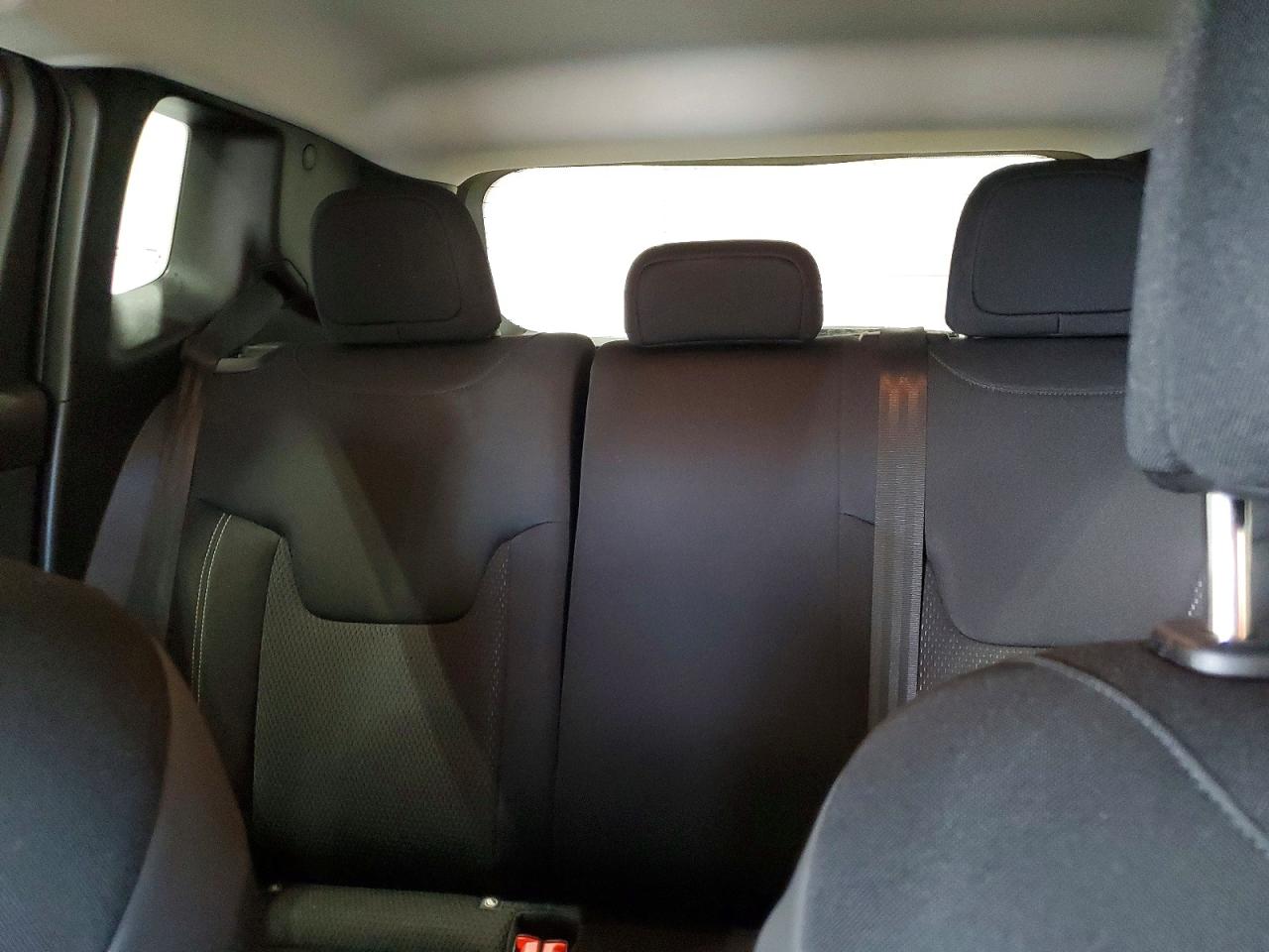 2023 JEEP RENEGADE LATITUDE photo 19