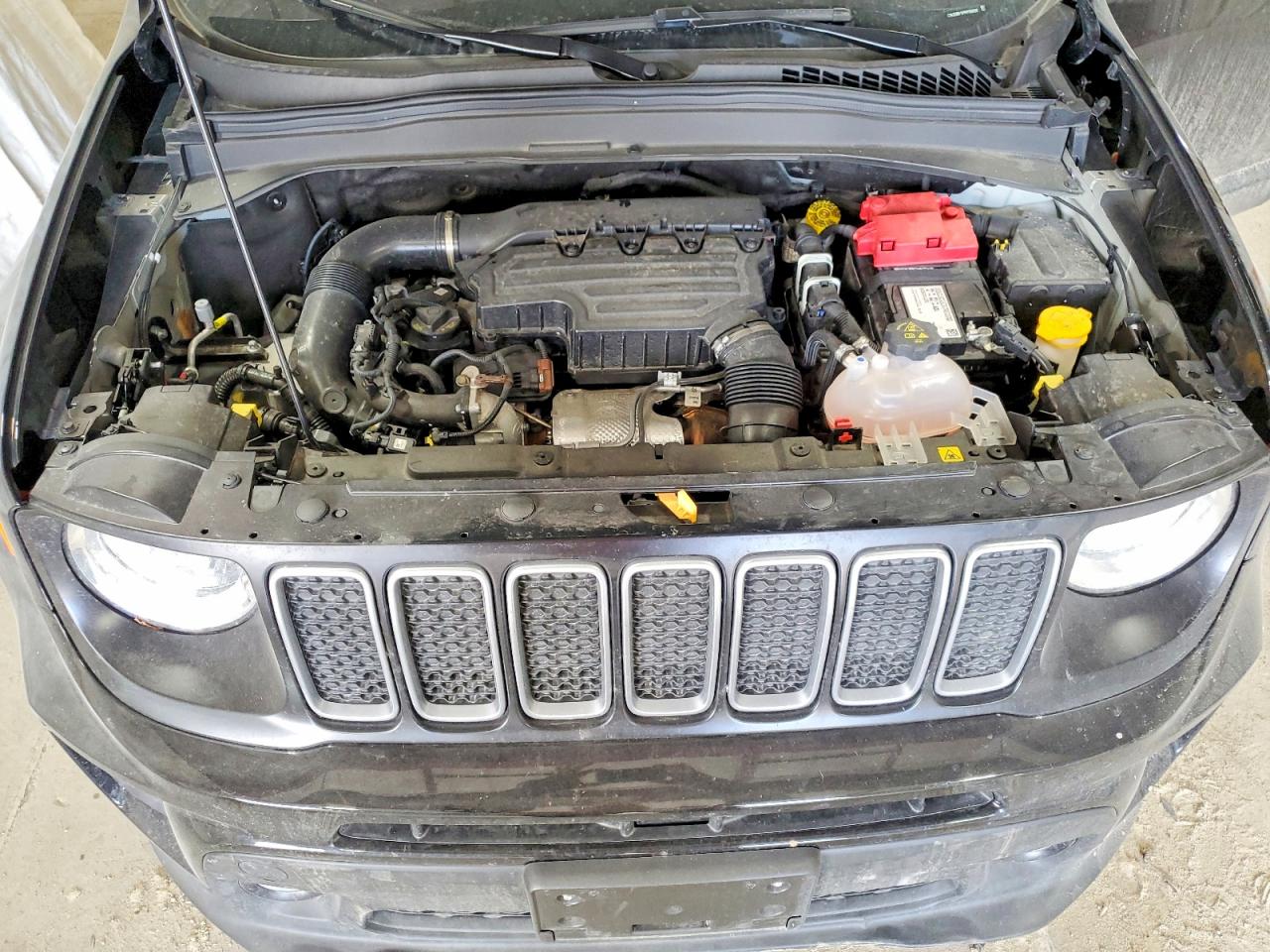 2023 JEEP RENEGADE LATITUDE photo 23