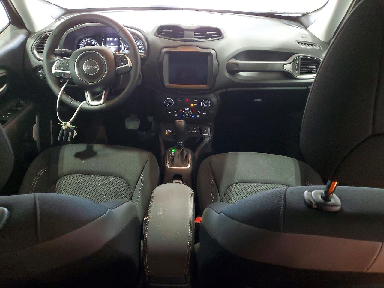2023 JEEP RENEGADE LATITUDE photo 15