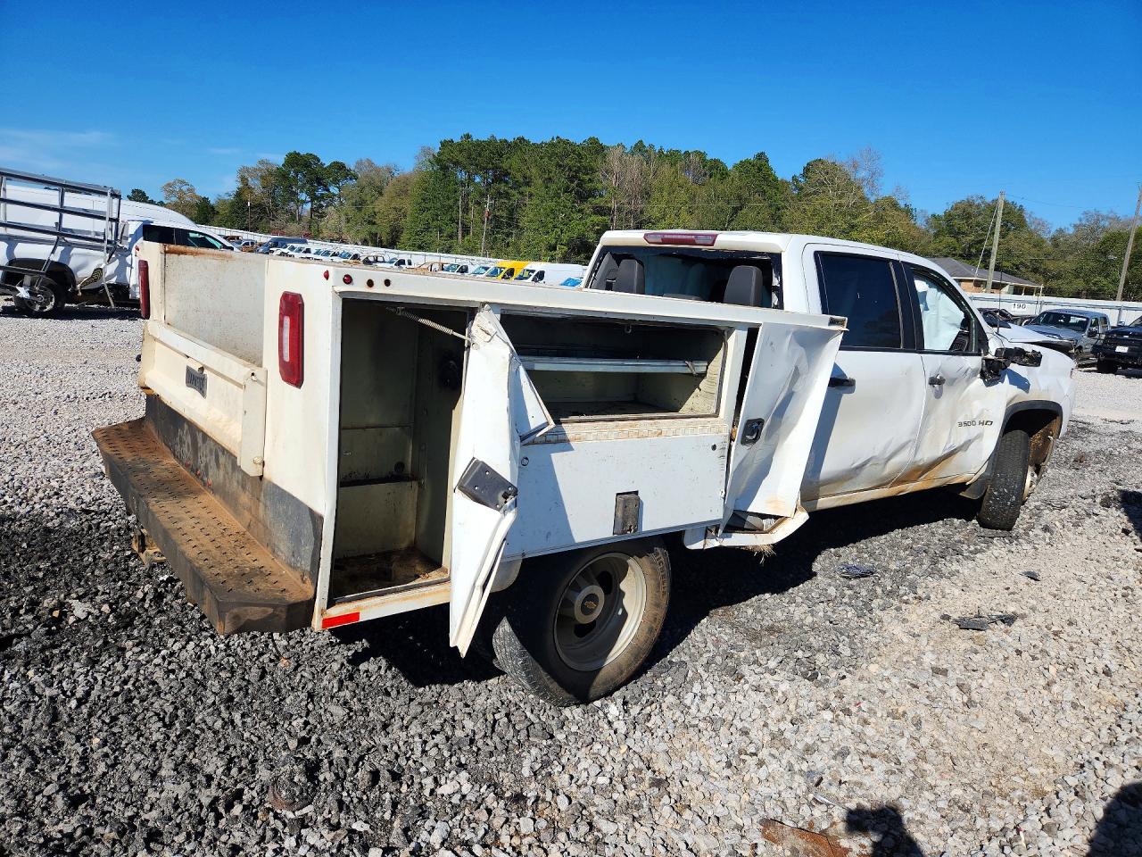 2021 CHEVROLET SILVERADO K3500 photo 5