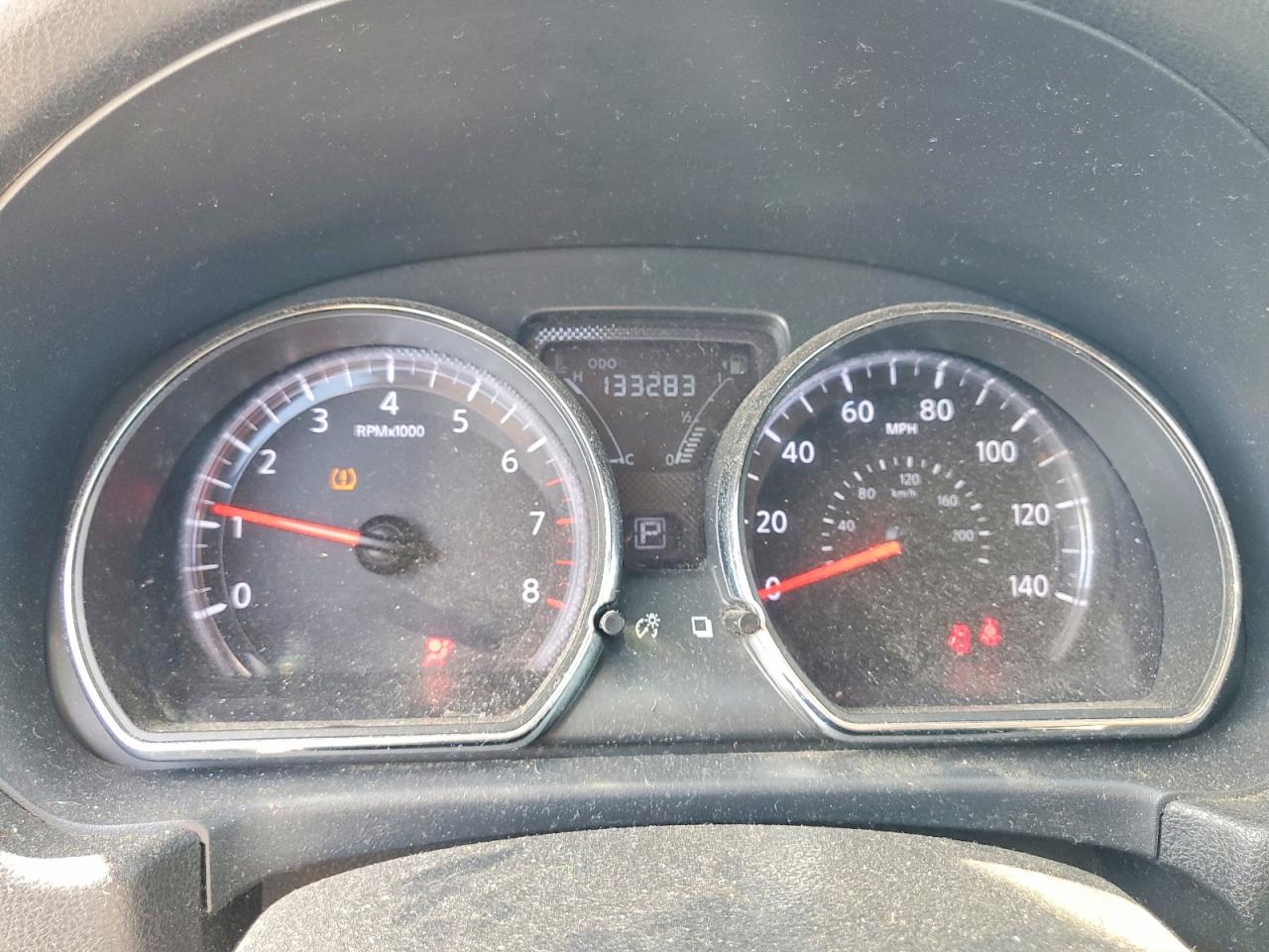2018 NISSAN VERSA SV photo 17