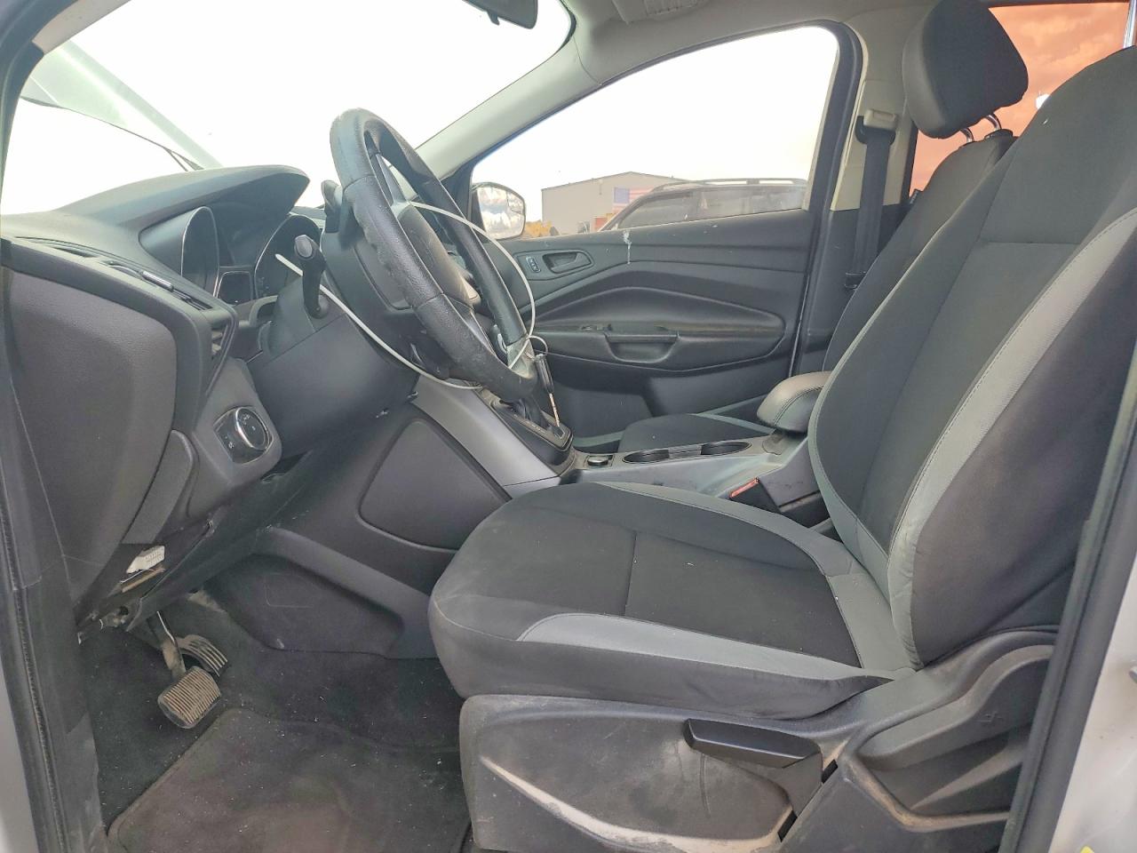 2014 FORD ESCAPE S photo 19