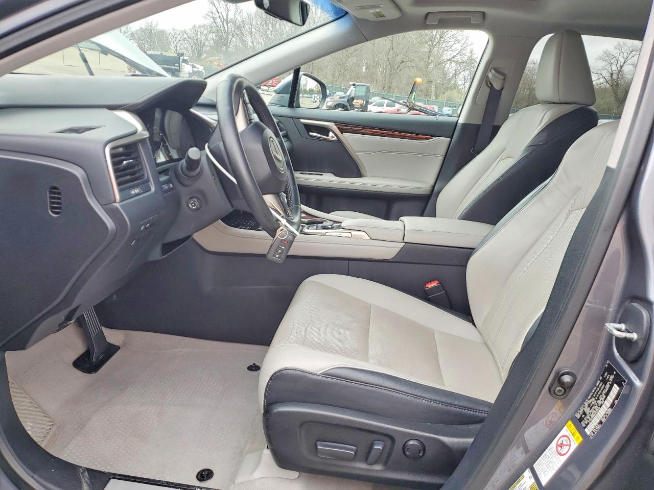 2016 LEXUS RX 350 BASE photo 19