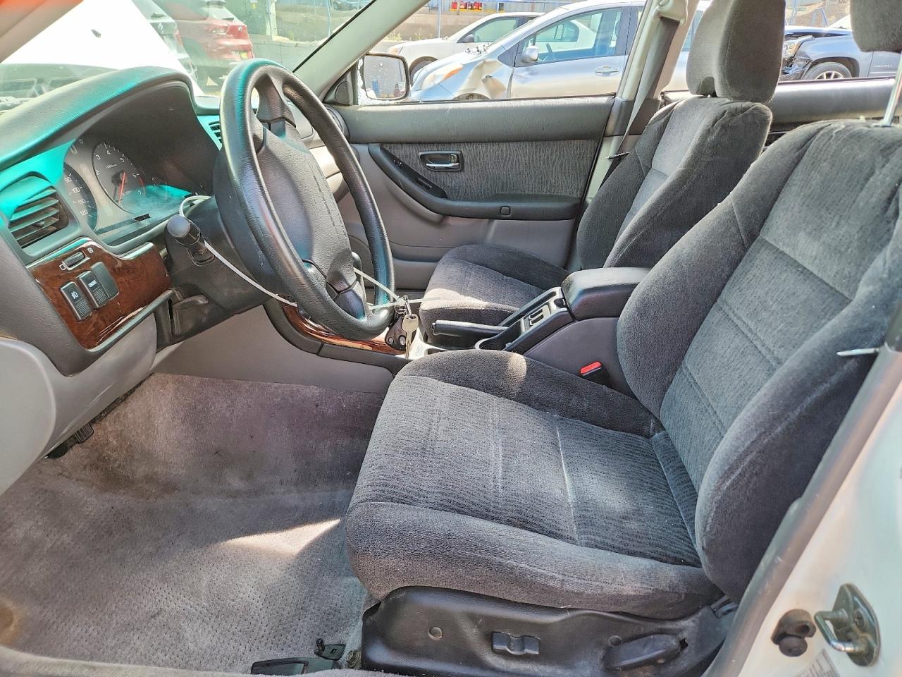 2000 SUBARU LEGACY OUTBACK photo 13