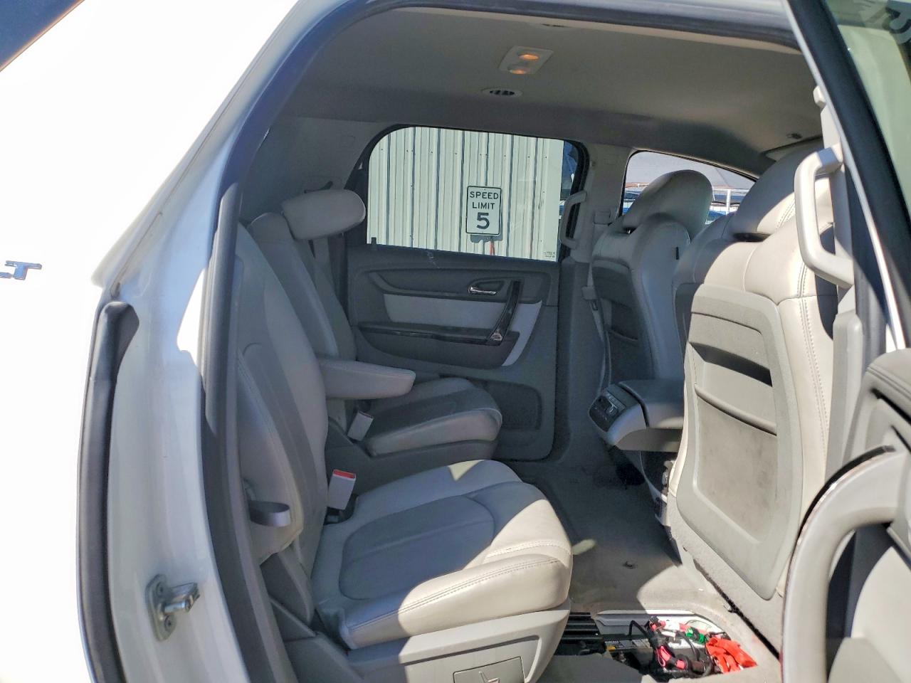 2015 GMC ACADIA SLT-1 photo 21