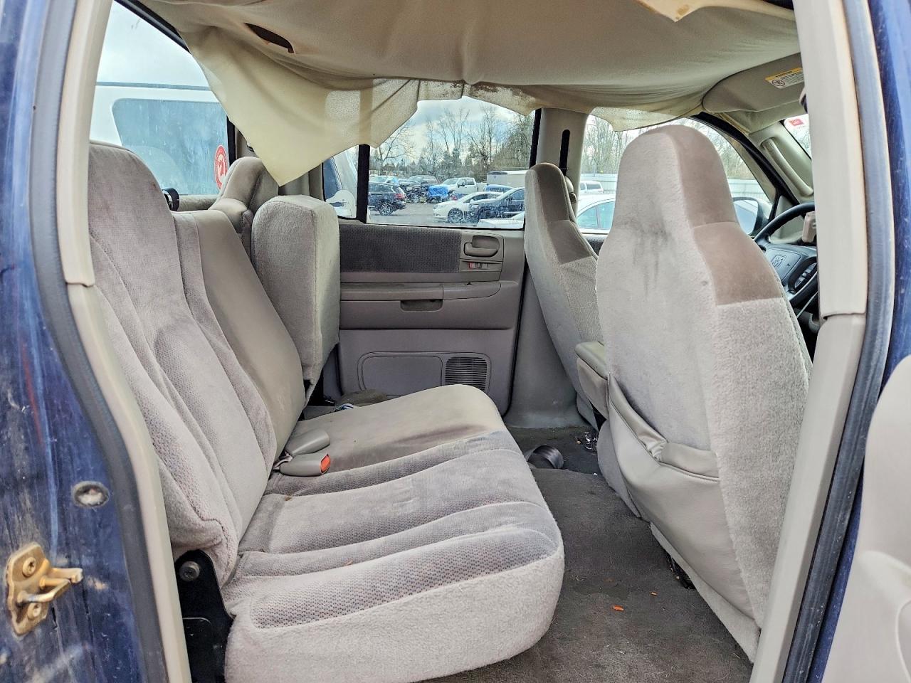 2004 DODGE DAKOTA QUAD SLT photo 19
