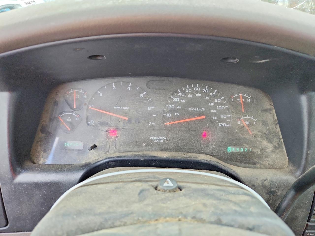2004 DODGE DAKOTA QUAD SLT photo 17