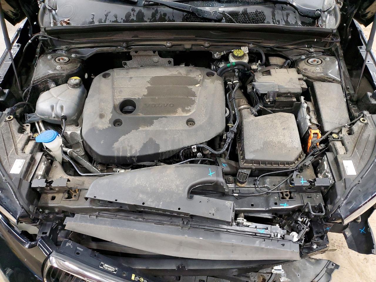 2023 VOLVO XC40 CORE photo 12