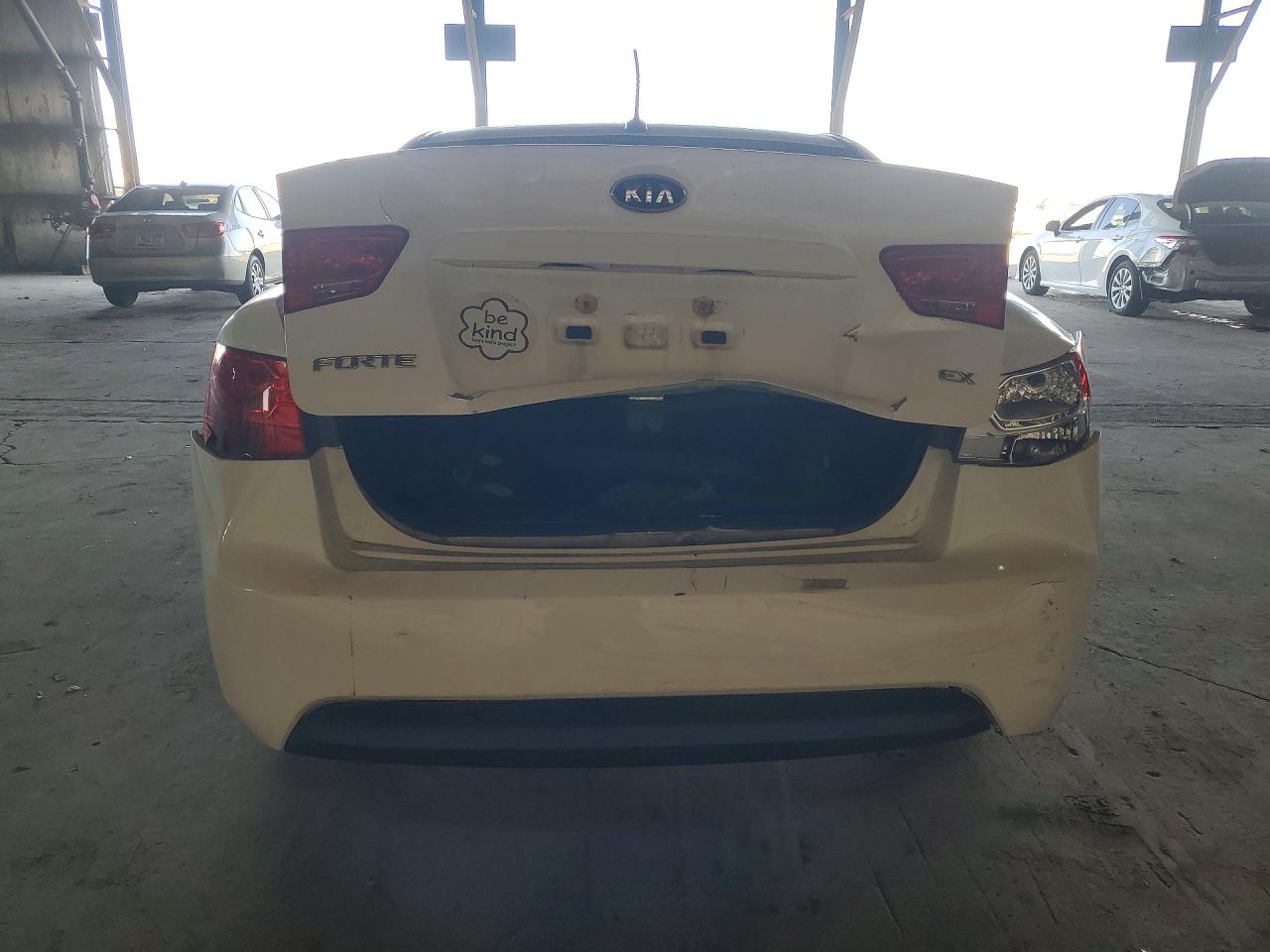 2010 KIA FORTE EX photo 6