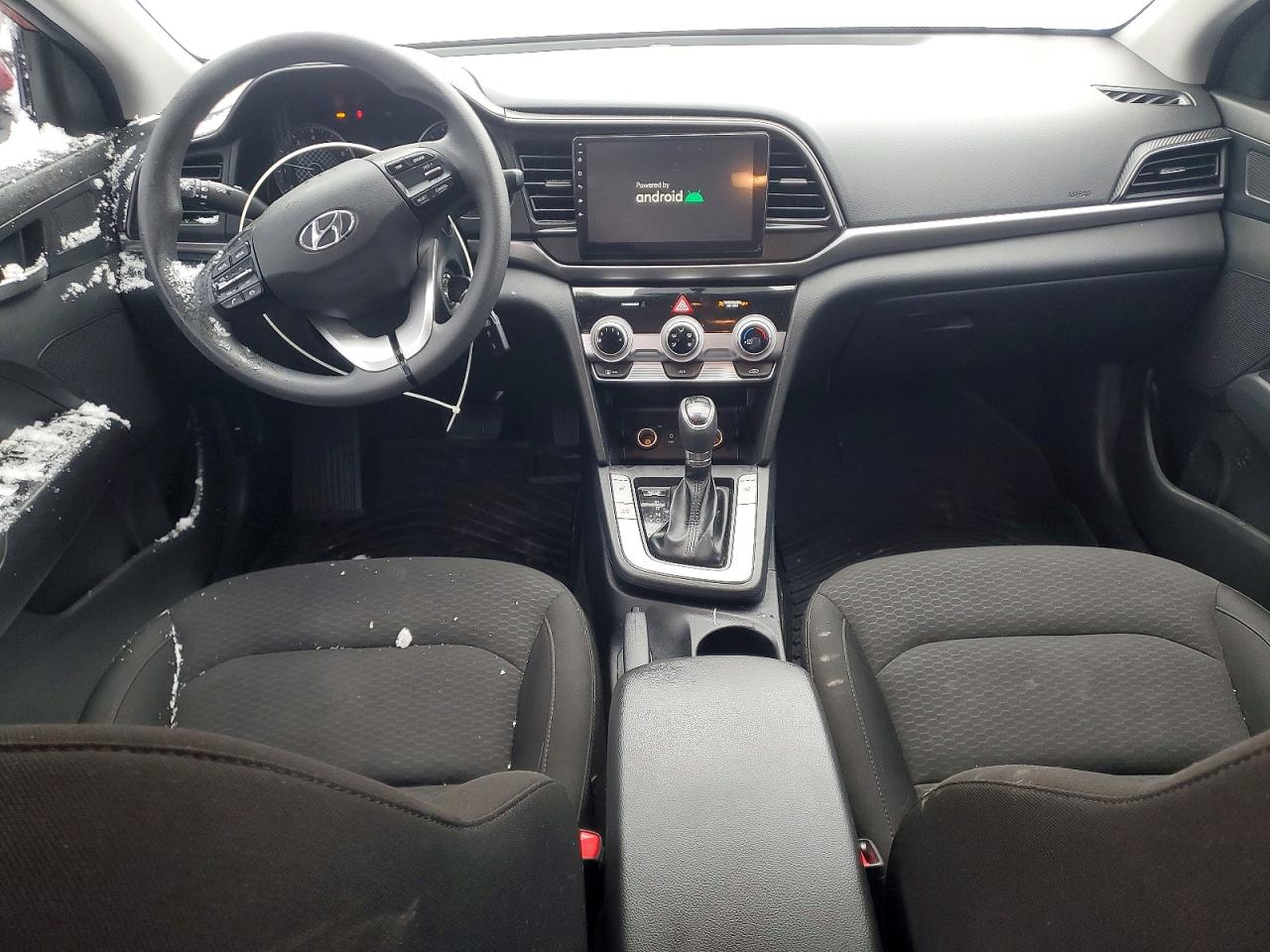 2020 HYUNDAI ELANTRA SE photo 8