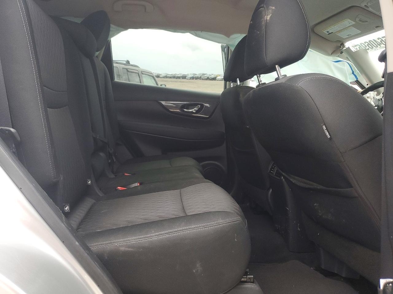 2018 NISSAN ROGUE SV photo 21