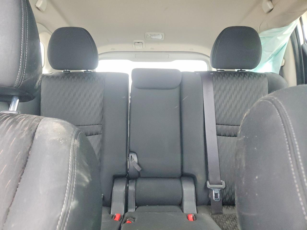 2018 NISSAN ROGUE SV photo 19