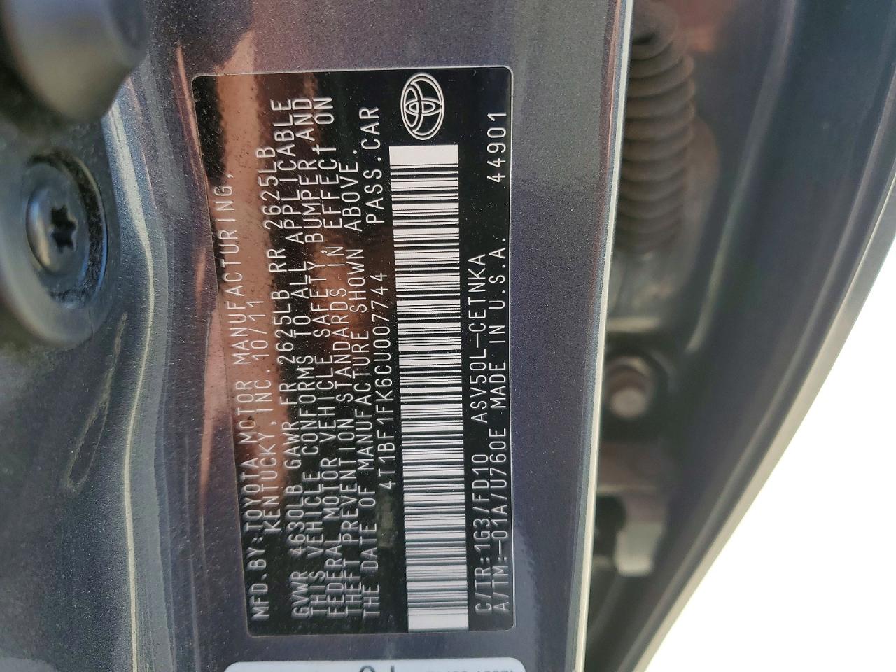 2012 TOYOTA CAMRY LE photo 12
