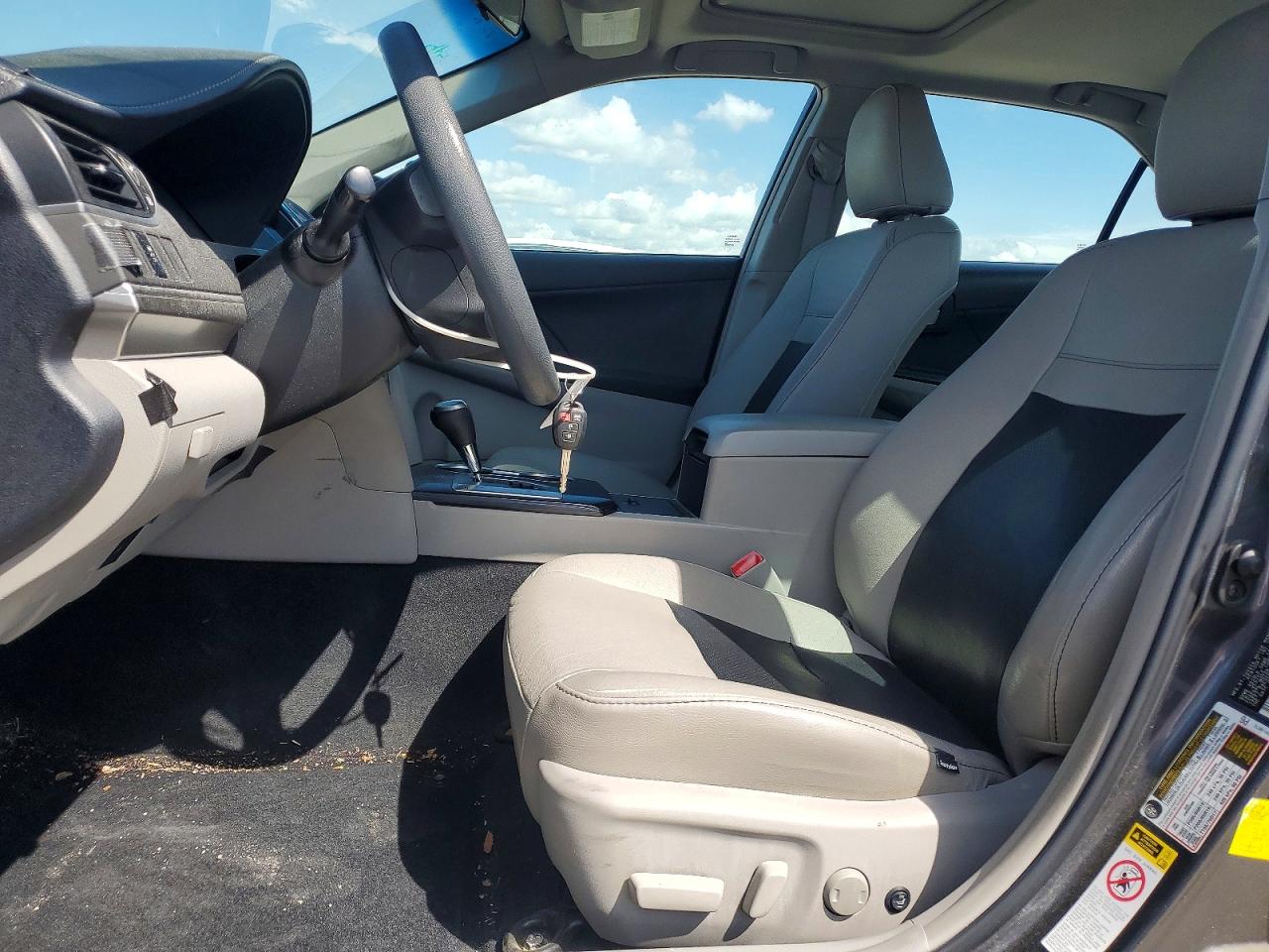 2012 TOYOTA CAMRY LE photo 7