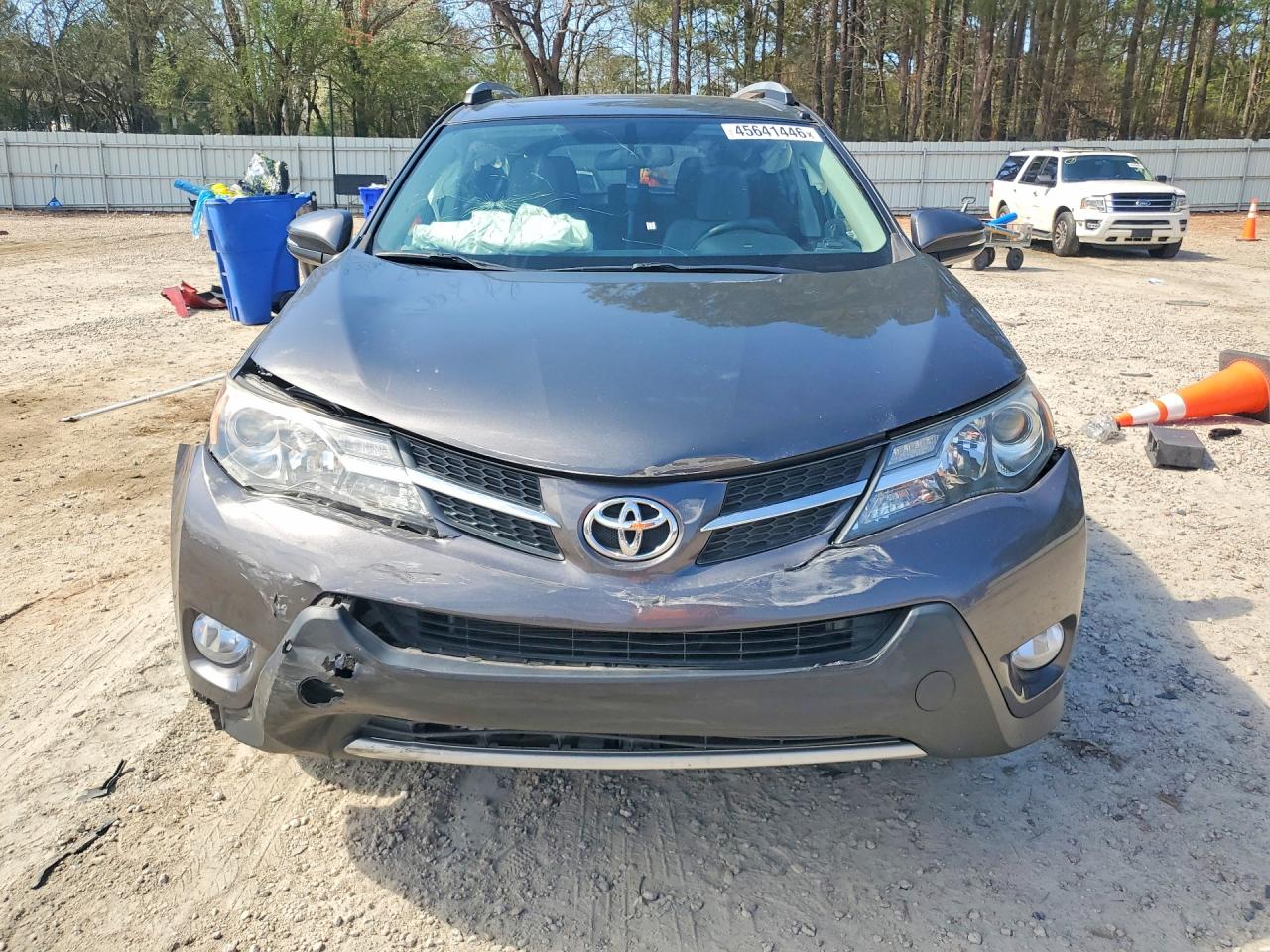2013 TOYOTA RAV4 XLE photo 9